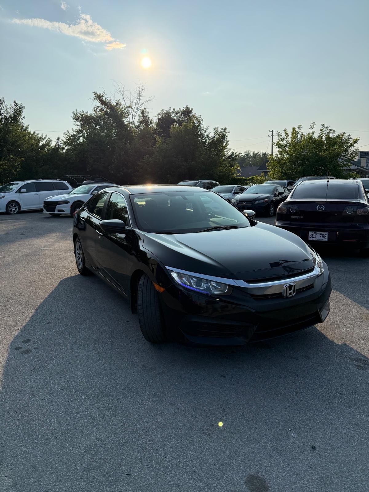 Honda Civic 2017 - Image 3
