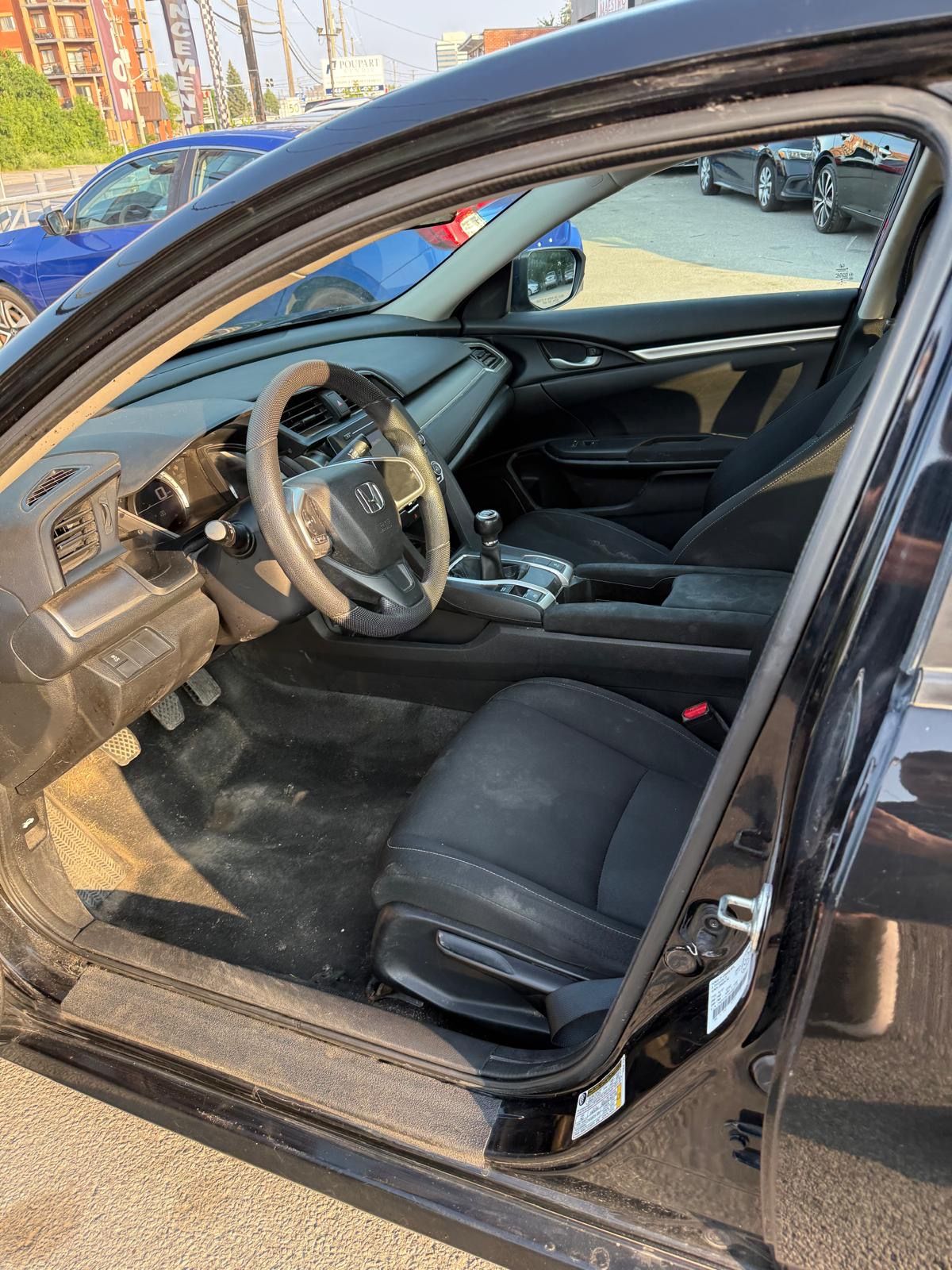 Honda Civic 2017 - Image 8