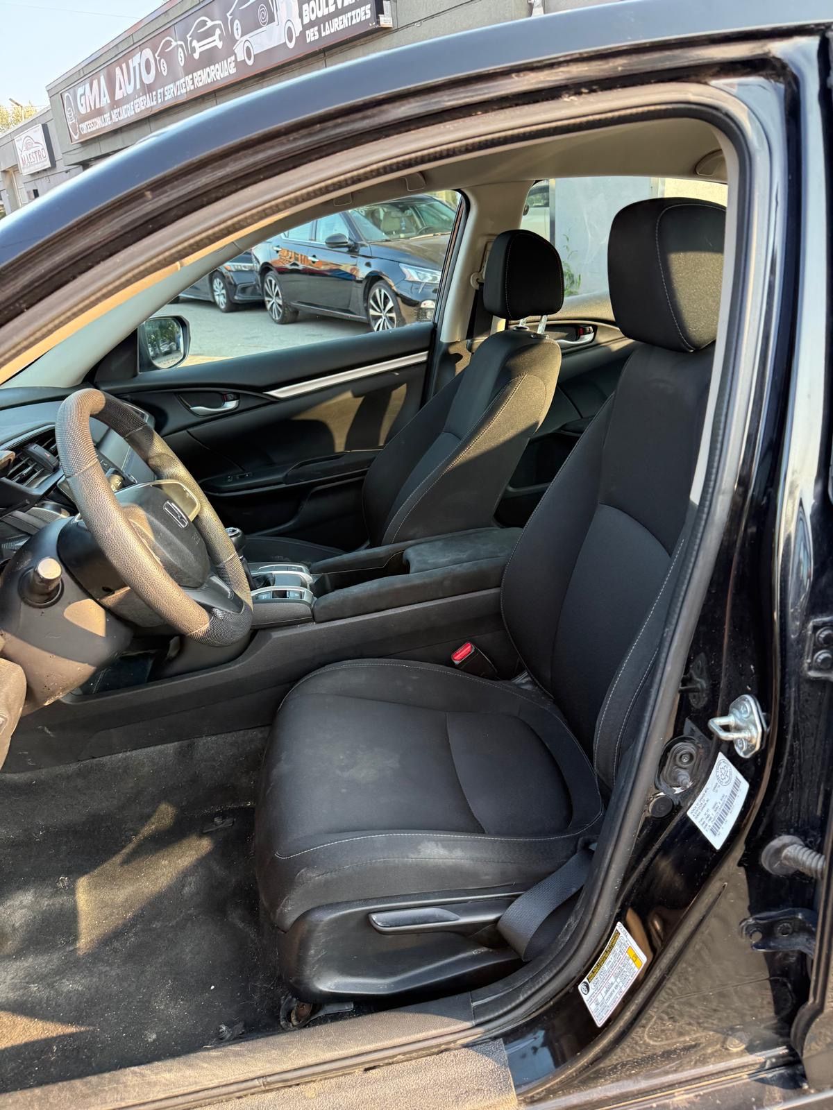 Honda Civic 2017 - Image 9