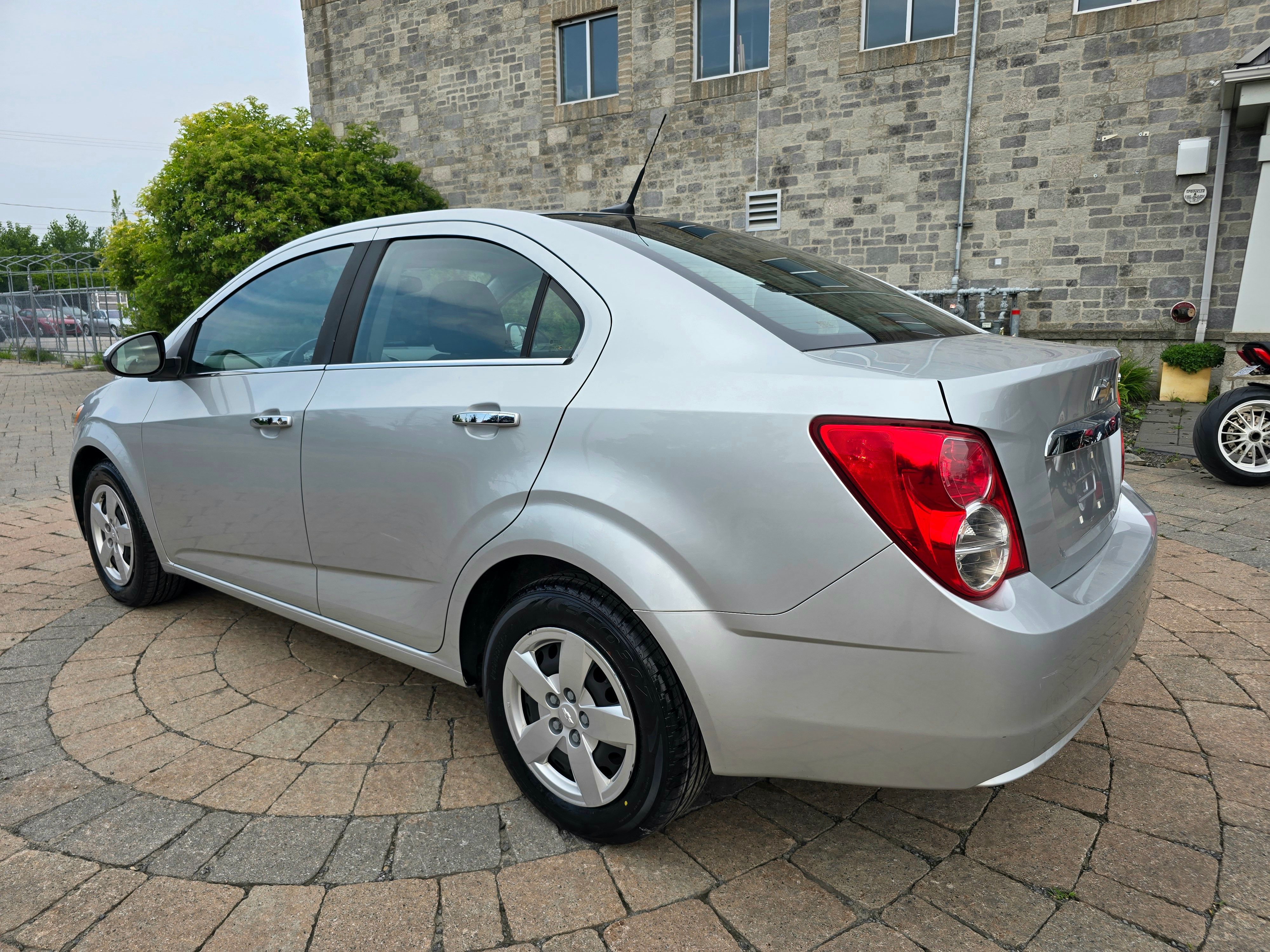 Chevrolet Sonic 2012 - Image 3