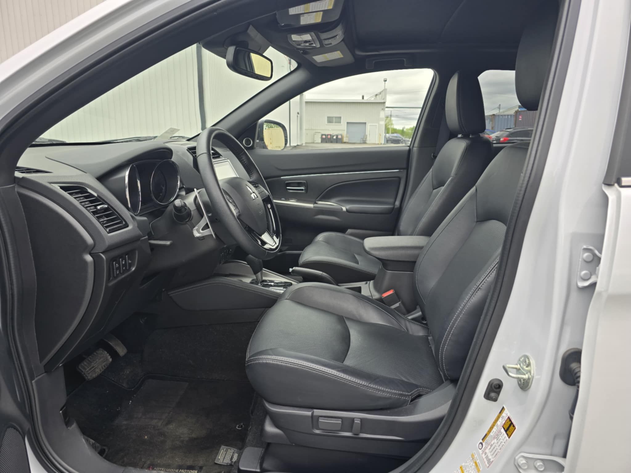 Mitsubishi RVR 2023 - Image 6