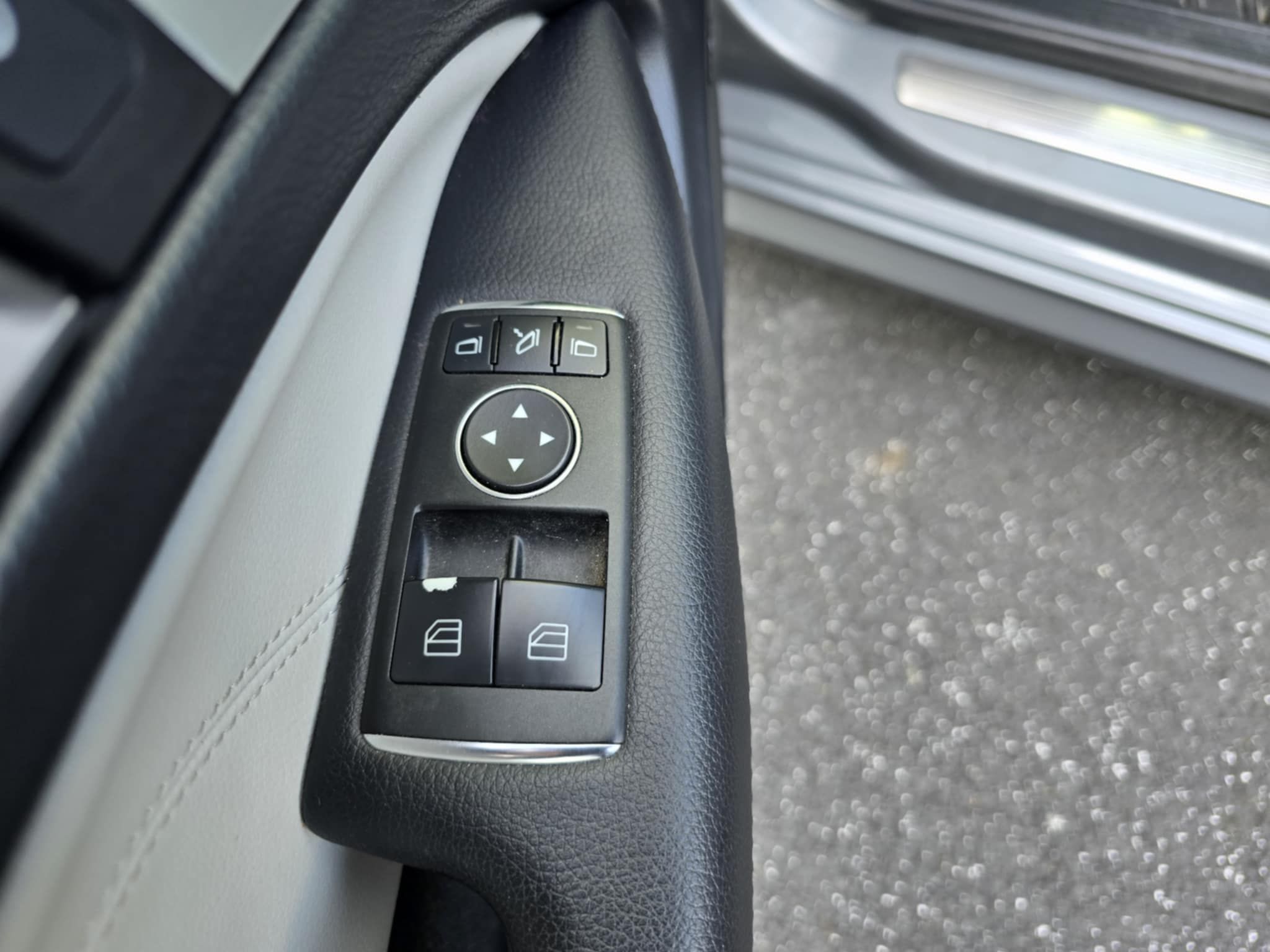 Mercedes-Benz C-Class 2013 - Image 8