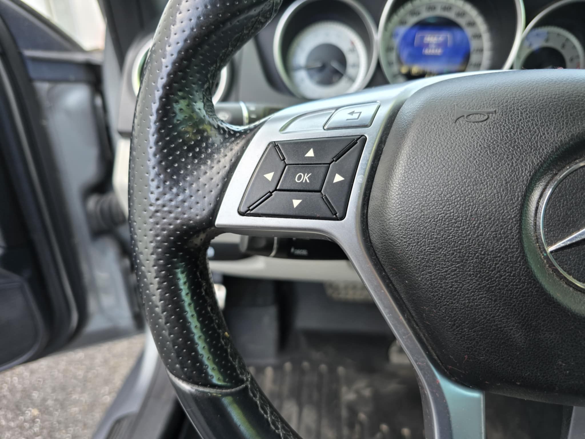 Mercedes-Benz C-Class 2013 - Image 13