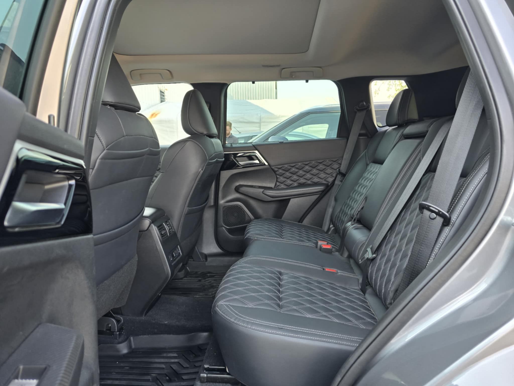 Mitsubishi Outlander 2023 - Image 23
