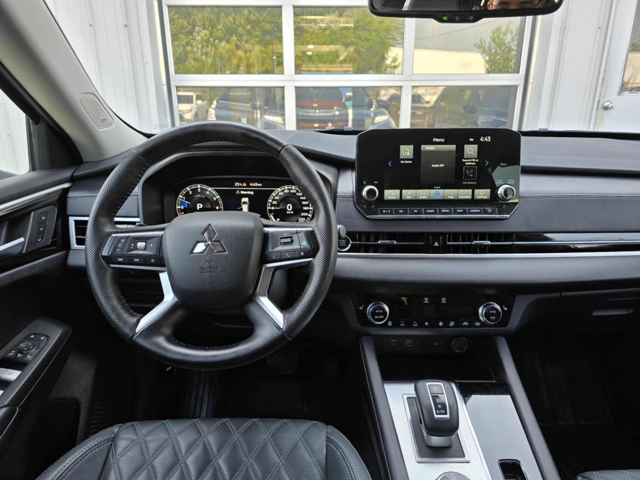 Mitsubishi Outlander 2023 - Image 10