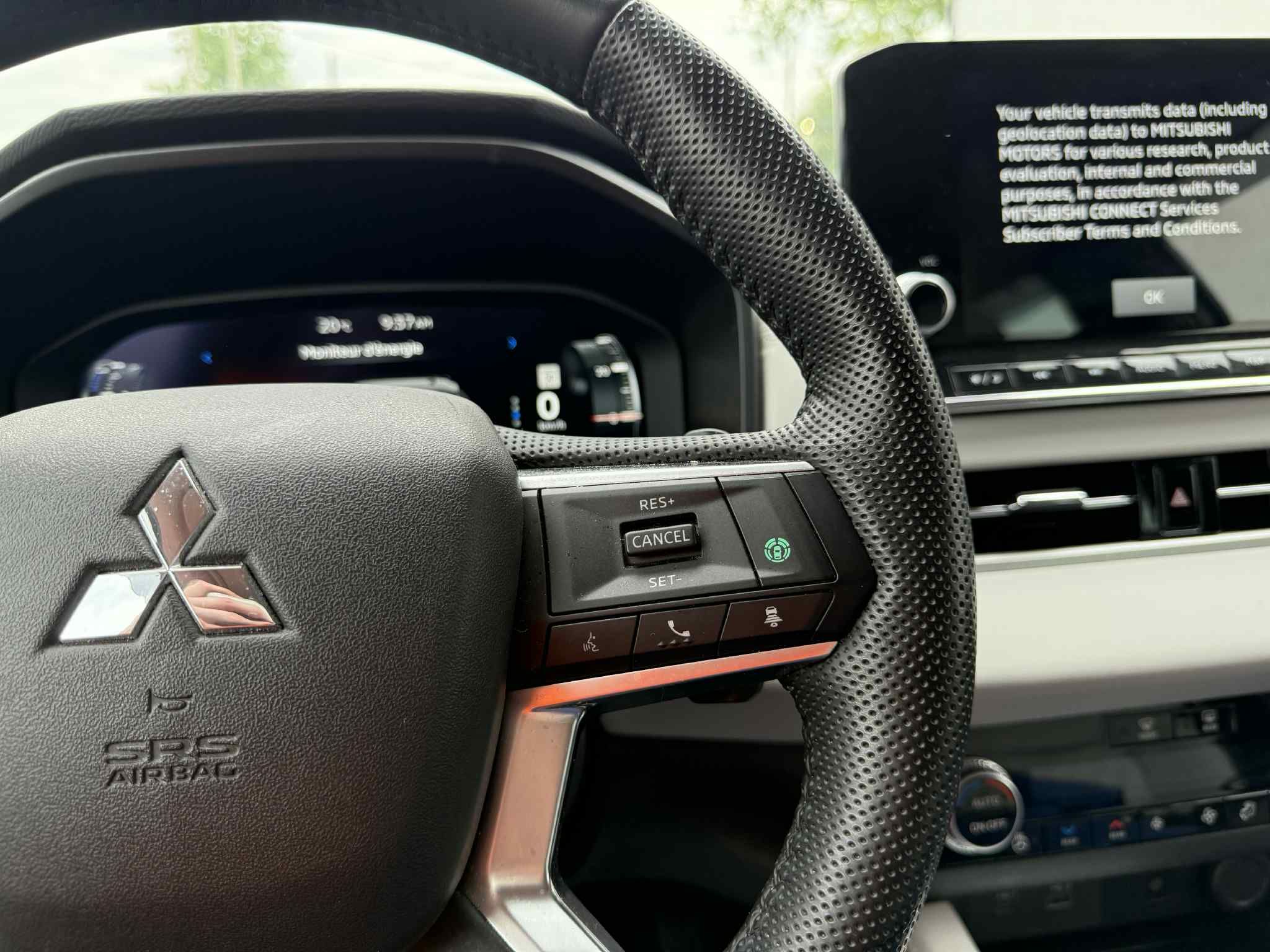 Mitsubishi Outlander PHEV 2023 - Image 7