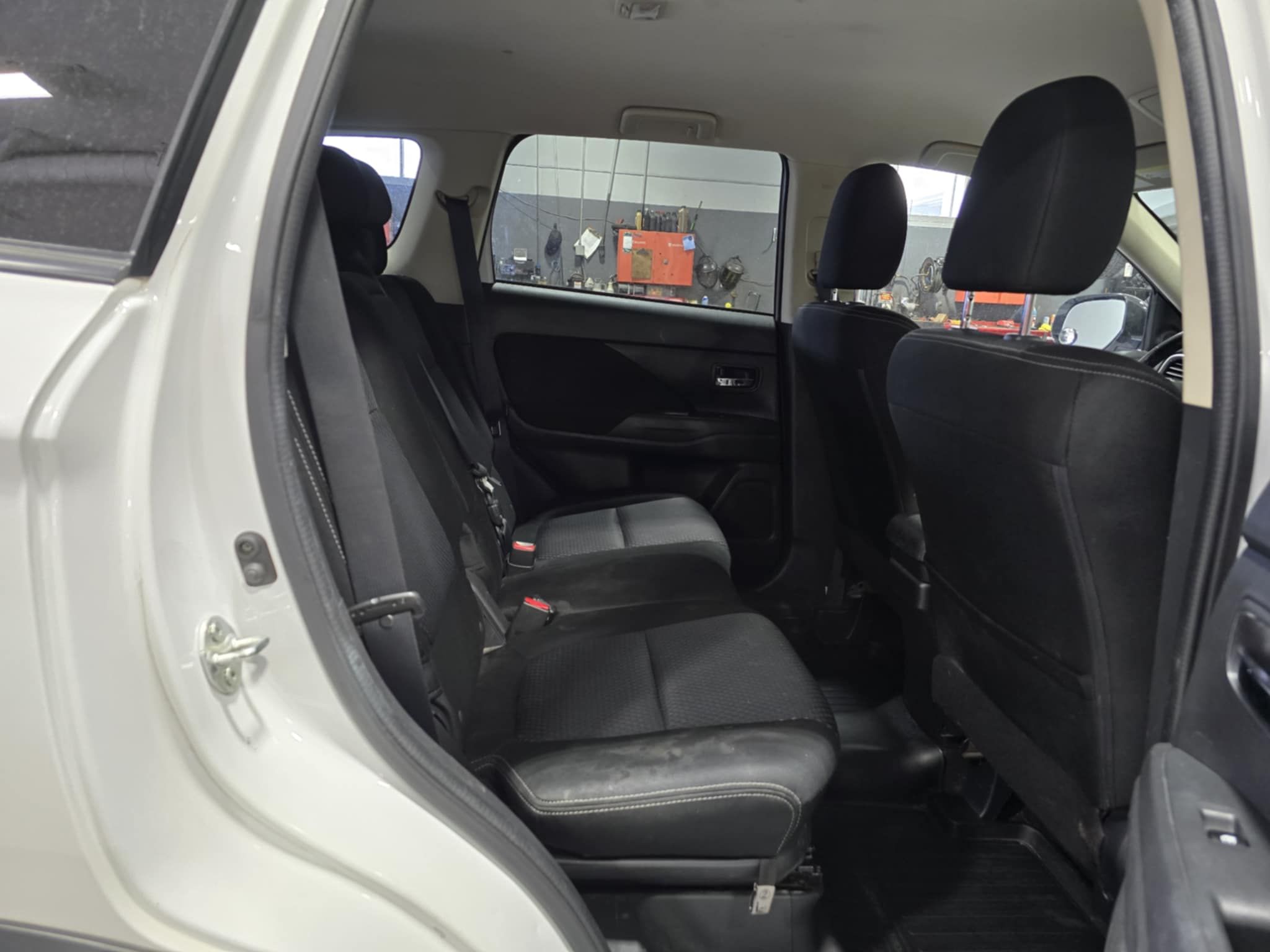 Mitsubishi Outlander 2016 - Image 16