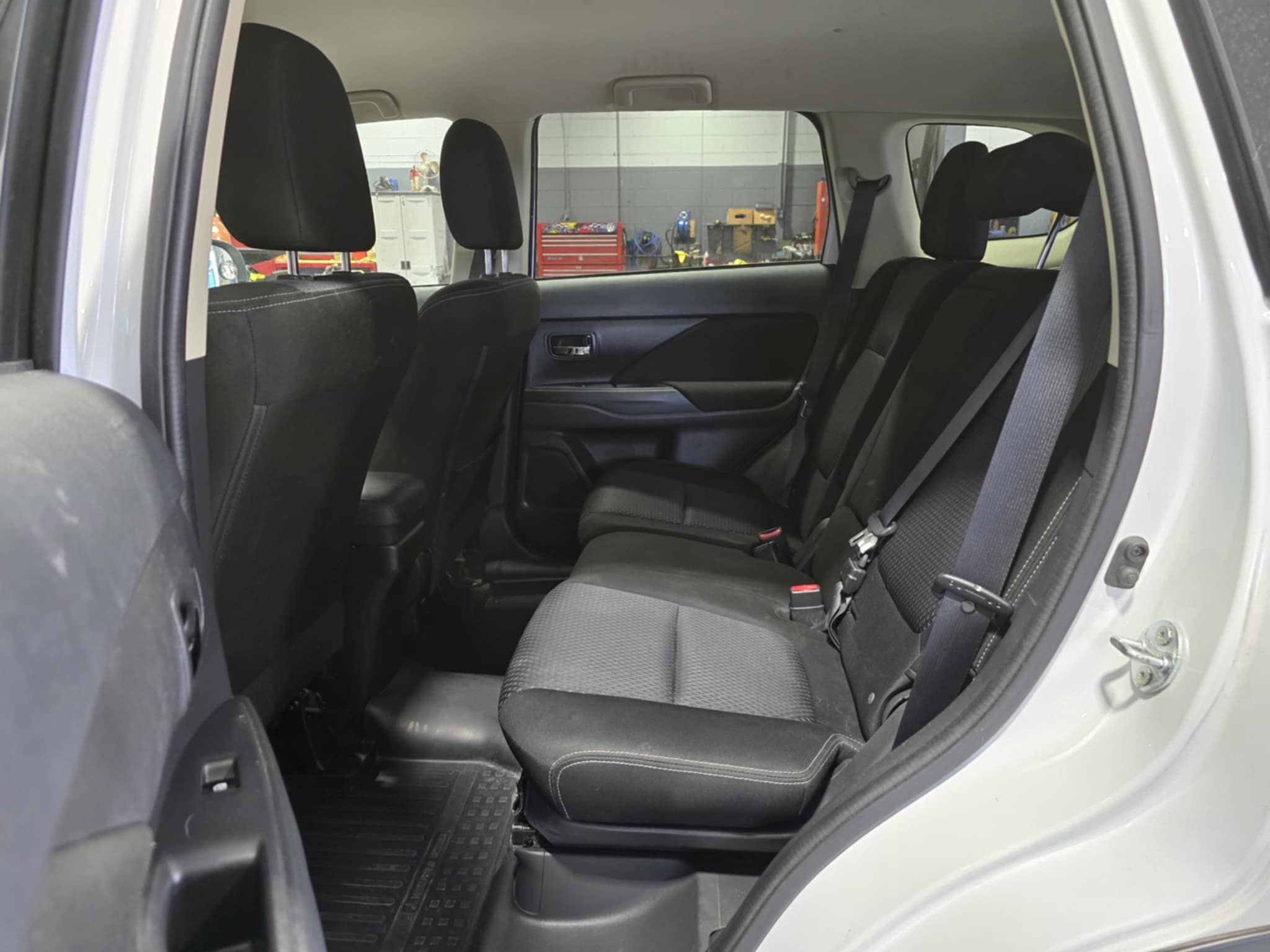 Mitsubishi Outlander 2016 - Image 17