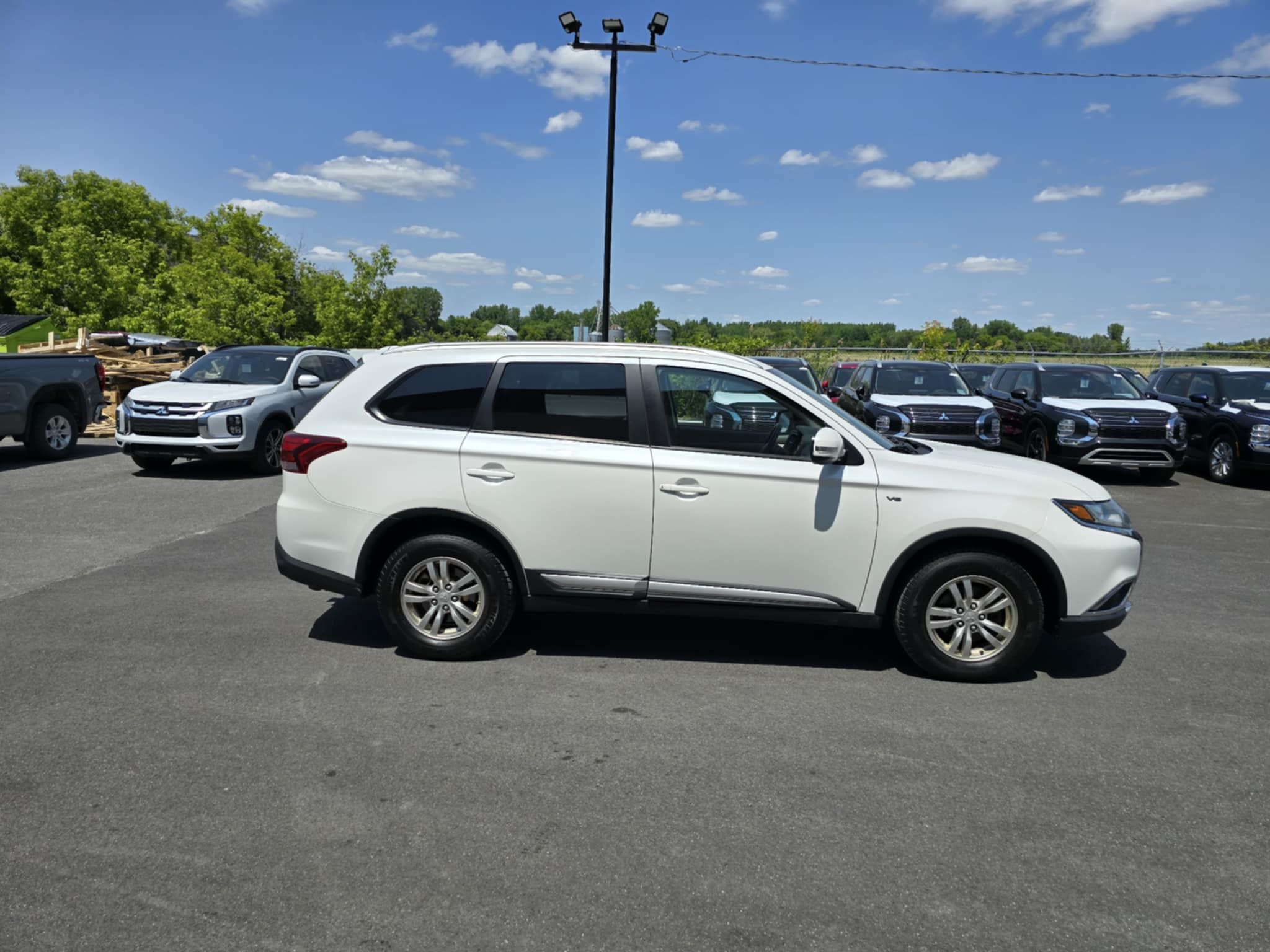 Mitsubishi Outlander 2016 - Image 19