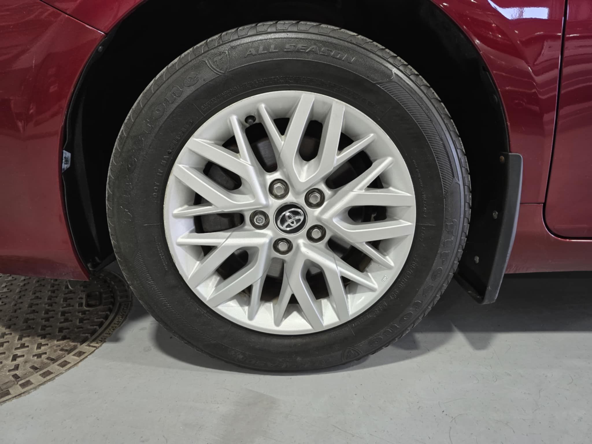 Toyota Camry 2016 - Image 24
