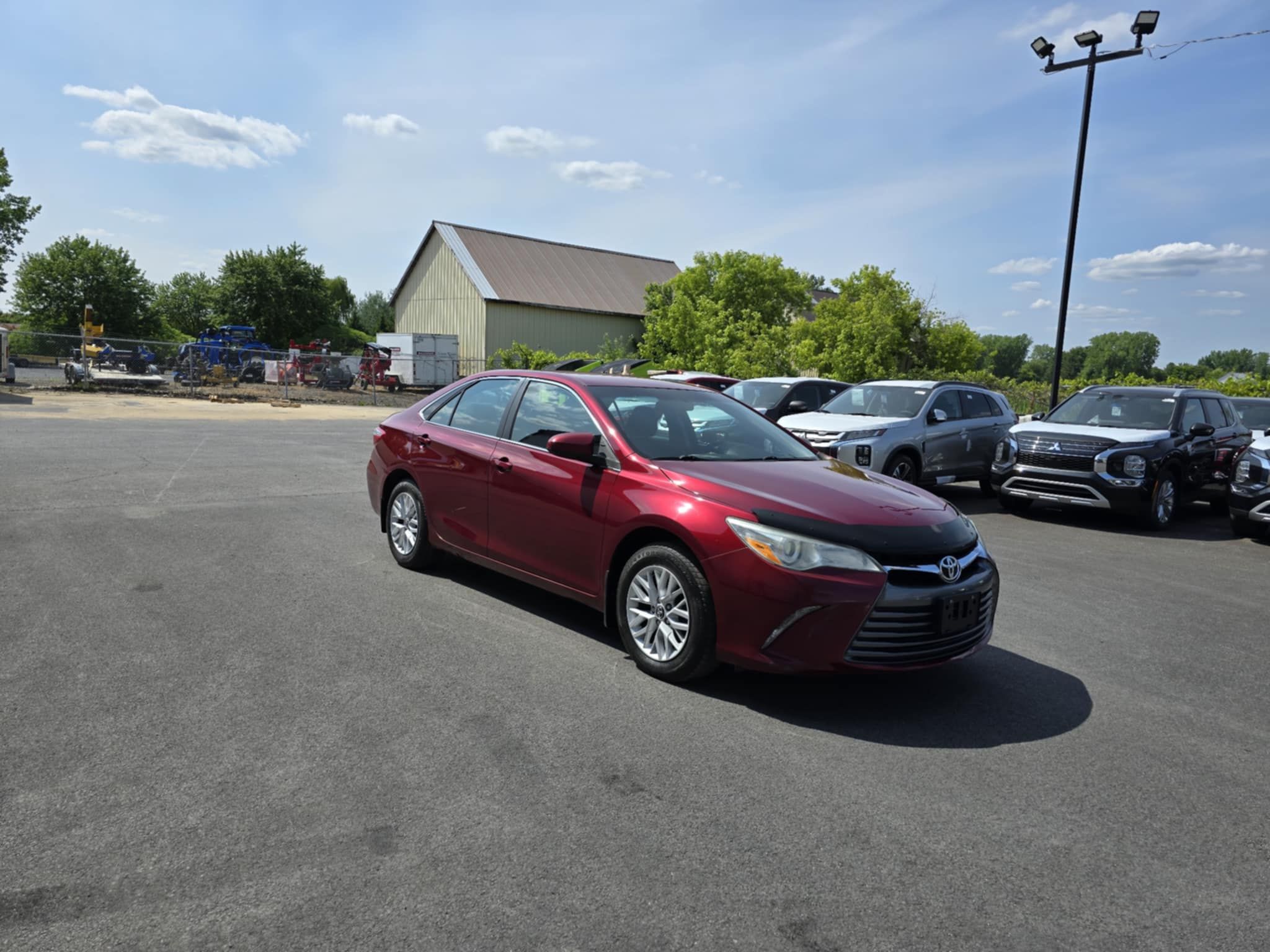 Toyota Camry 2016 - Image 2