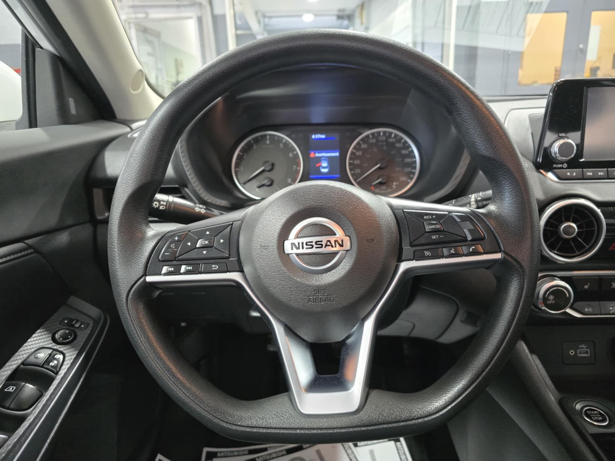 Nissan Sentra 2023 - Image 8