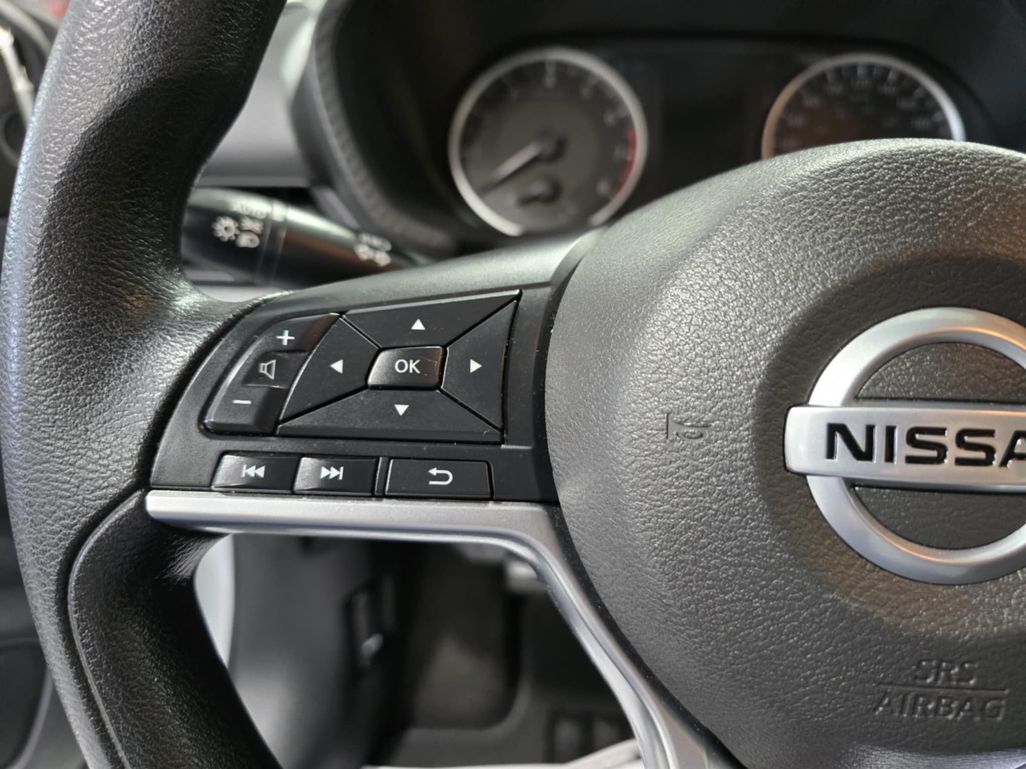 Nissan Sentra 2023 - Image 10