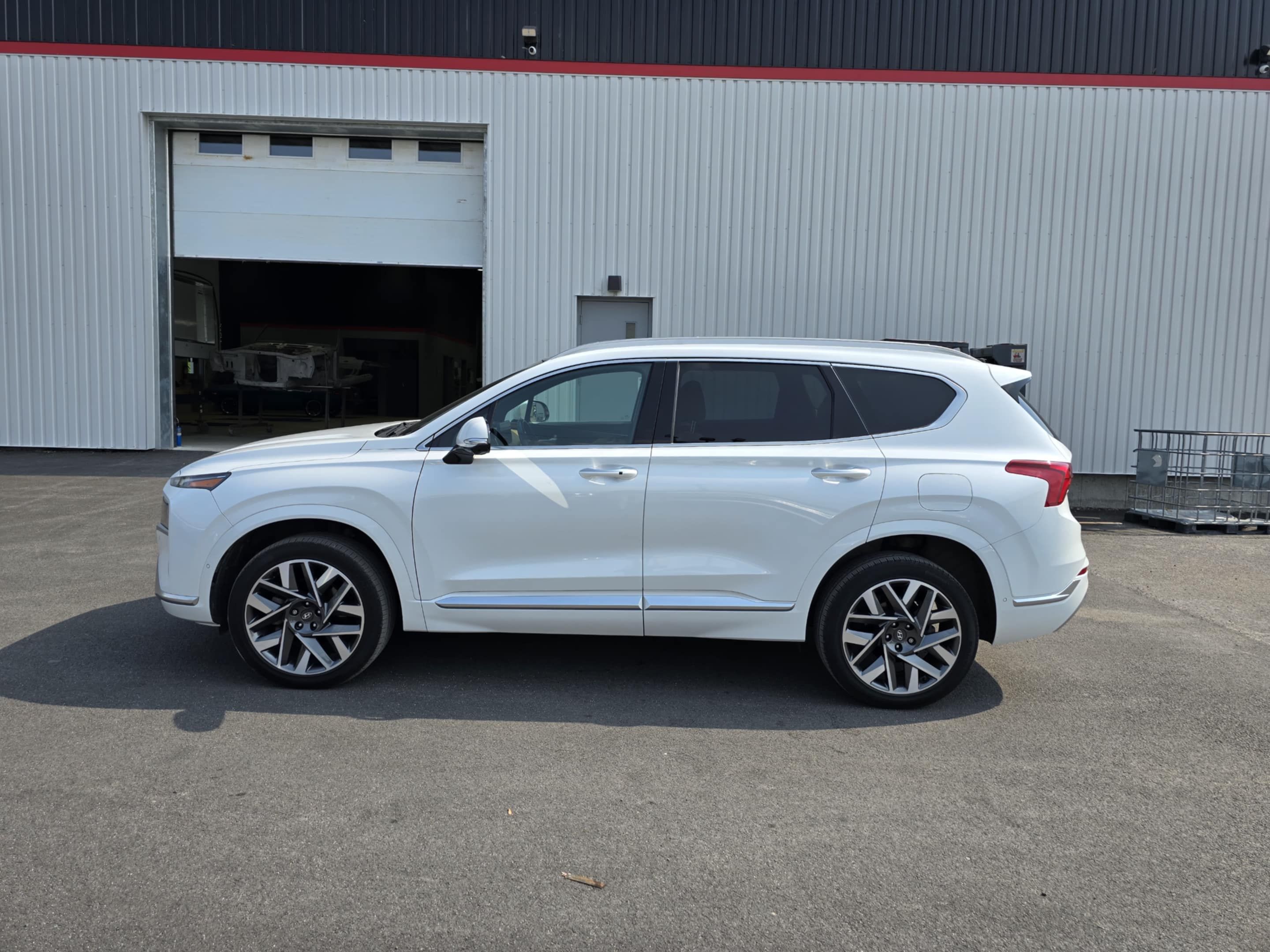 Hyundai Santa Fe 2022 - Image 28