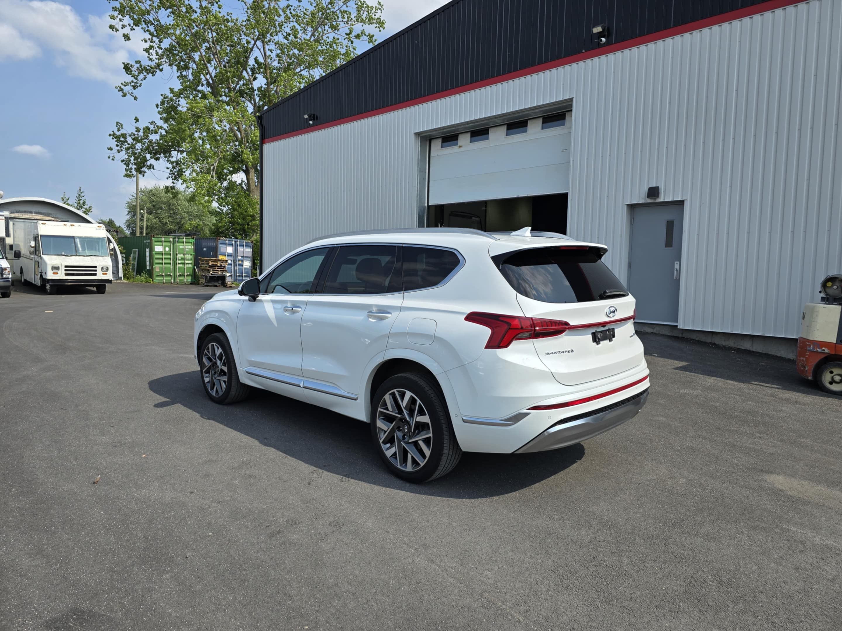 Hyundai Santa Fe 2022 - Image 3
