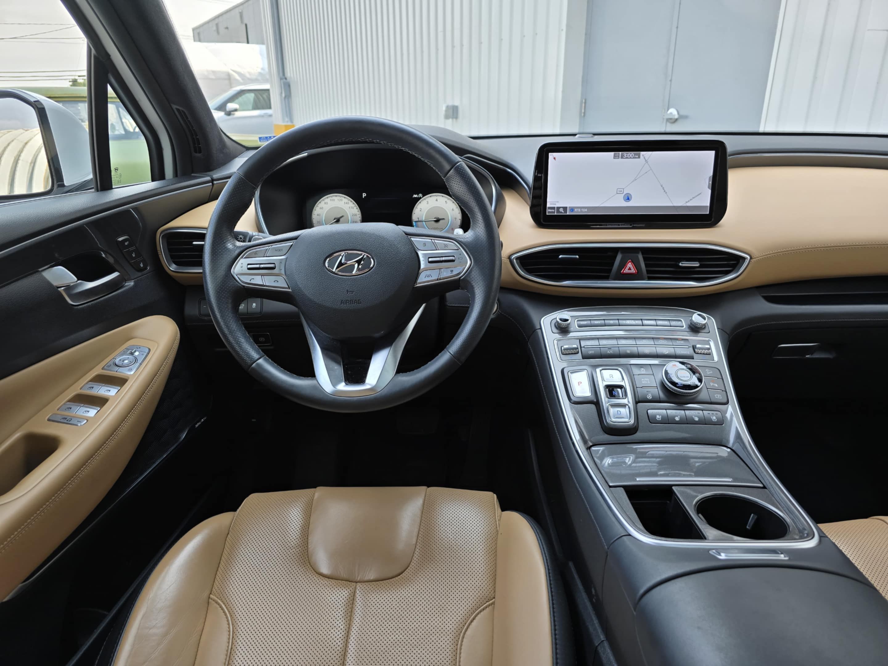 Hyundai Santa Fe 2022 - Image 13