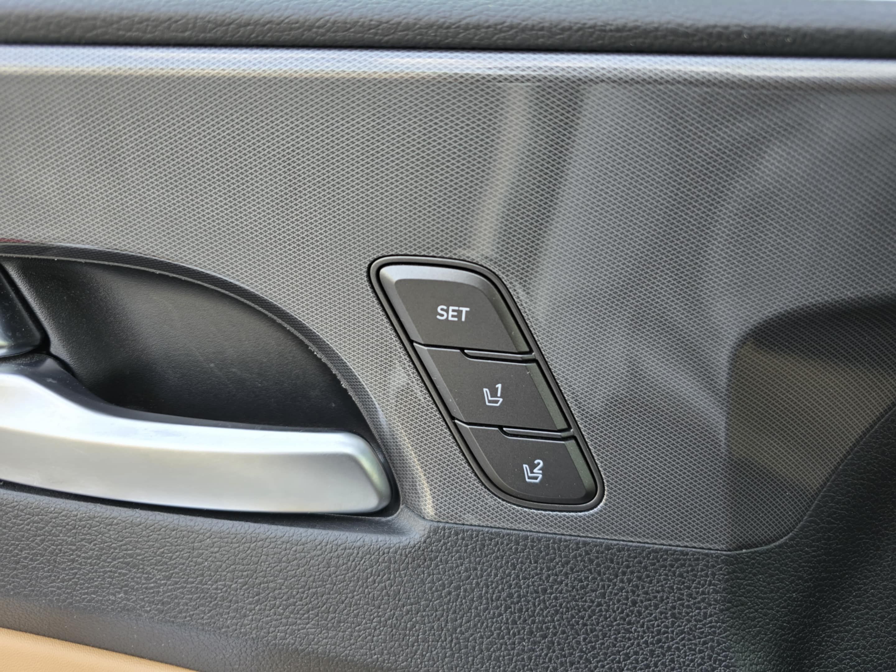 Hyundai Santa Fe 2022 - Image 10