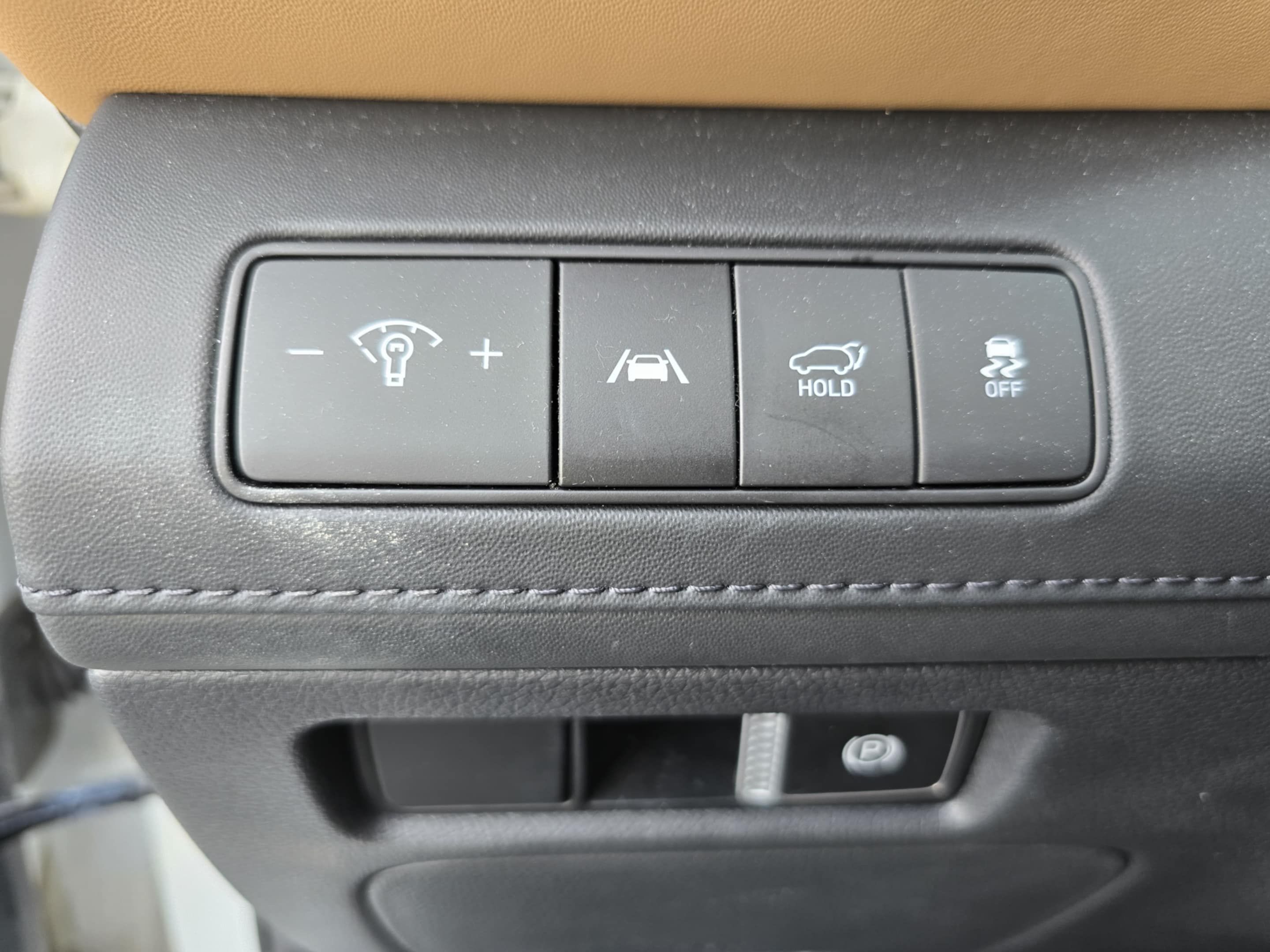 Hyundai Santa Fe 2022 - Image 22