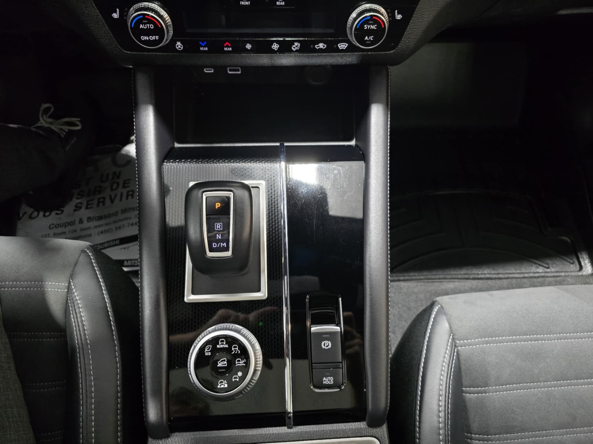 Mitsubishi Outlander 2023 - Image 16