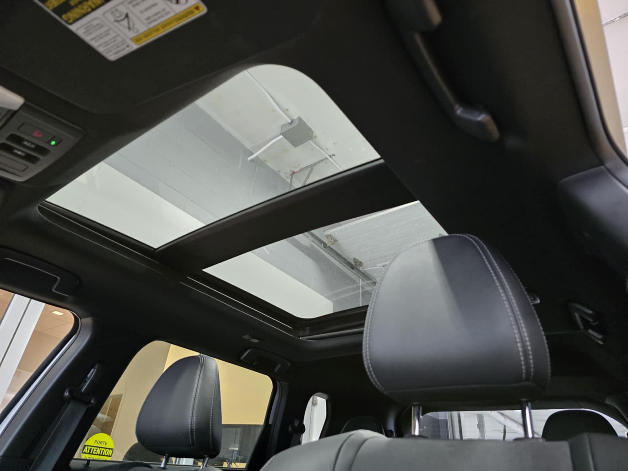 Mitsubishi Outlander 2023 - Image 9