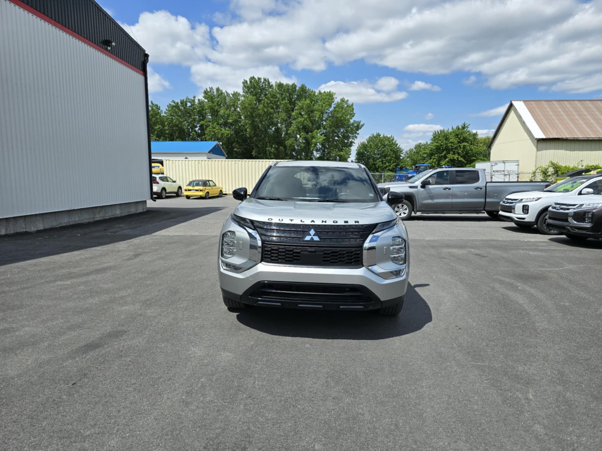 Mitsubishi Outlander 2023 - Image 31
