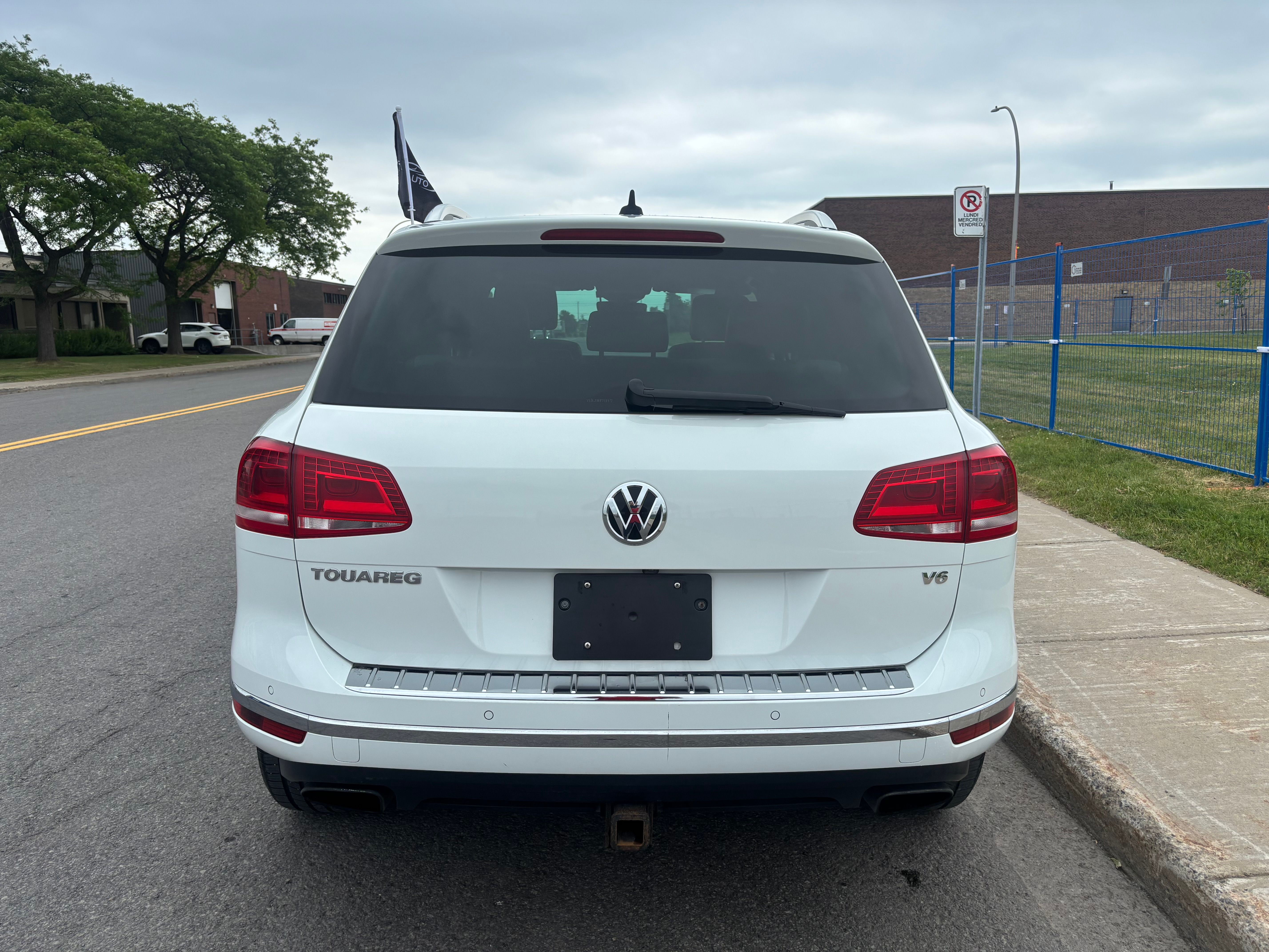 Volkswagen Touareg 2017 - Image 4