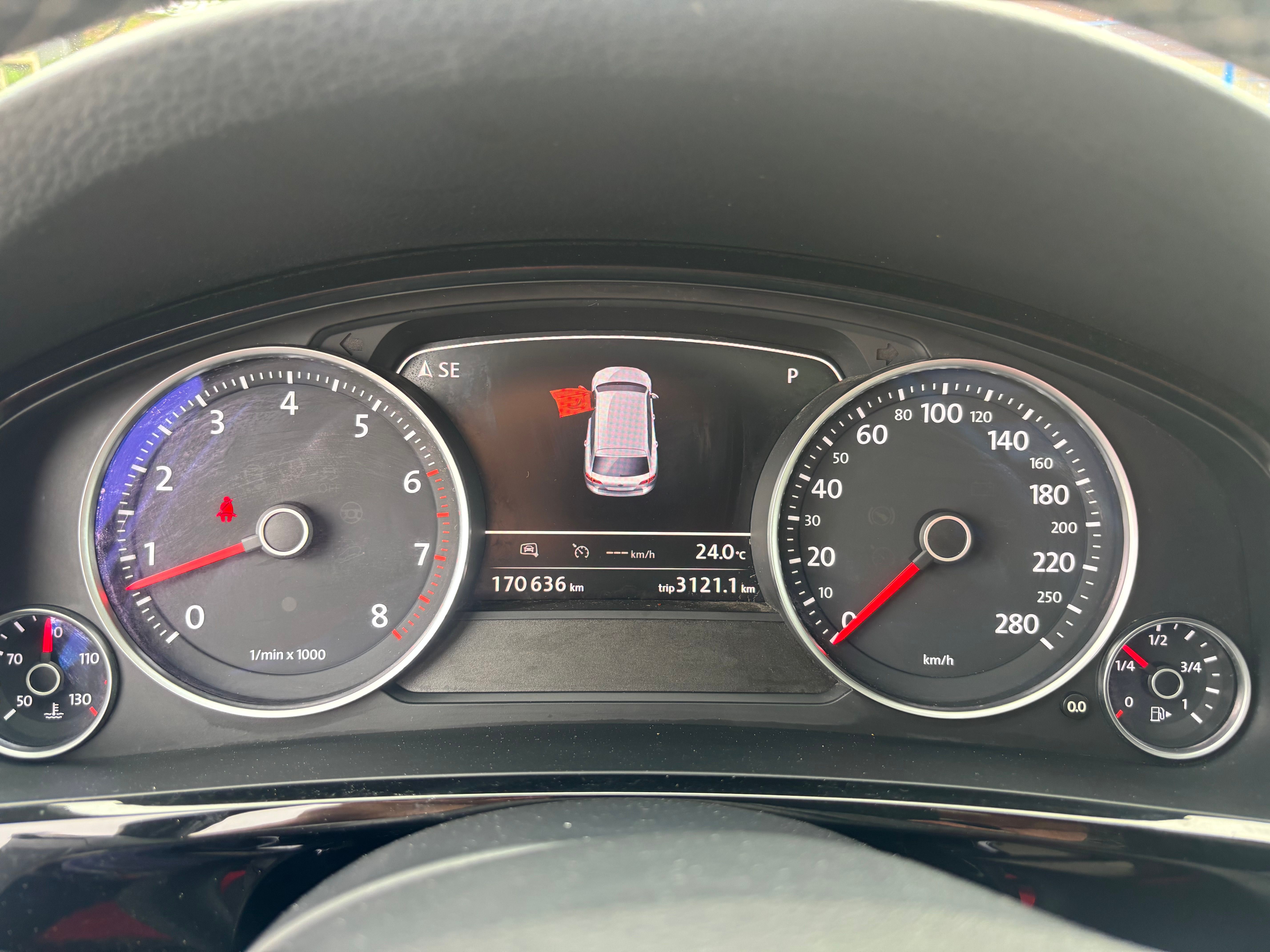 Volkswagen Touareg 2017 - Image 14