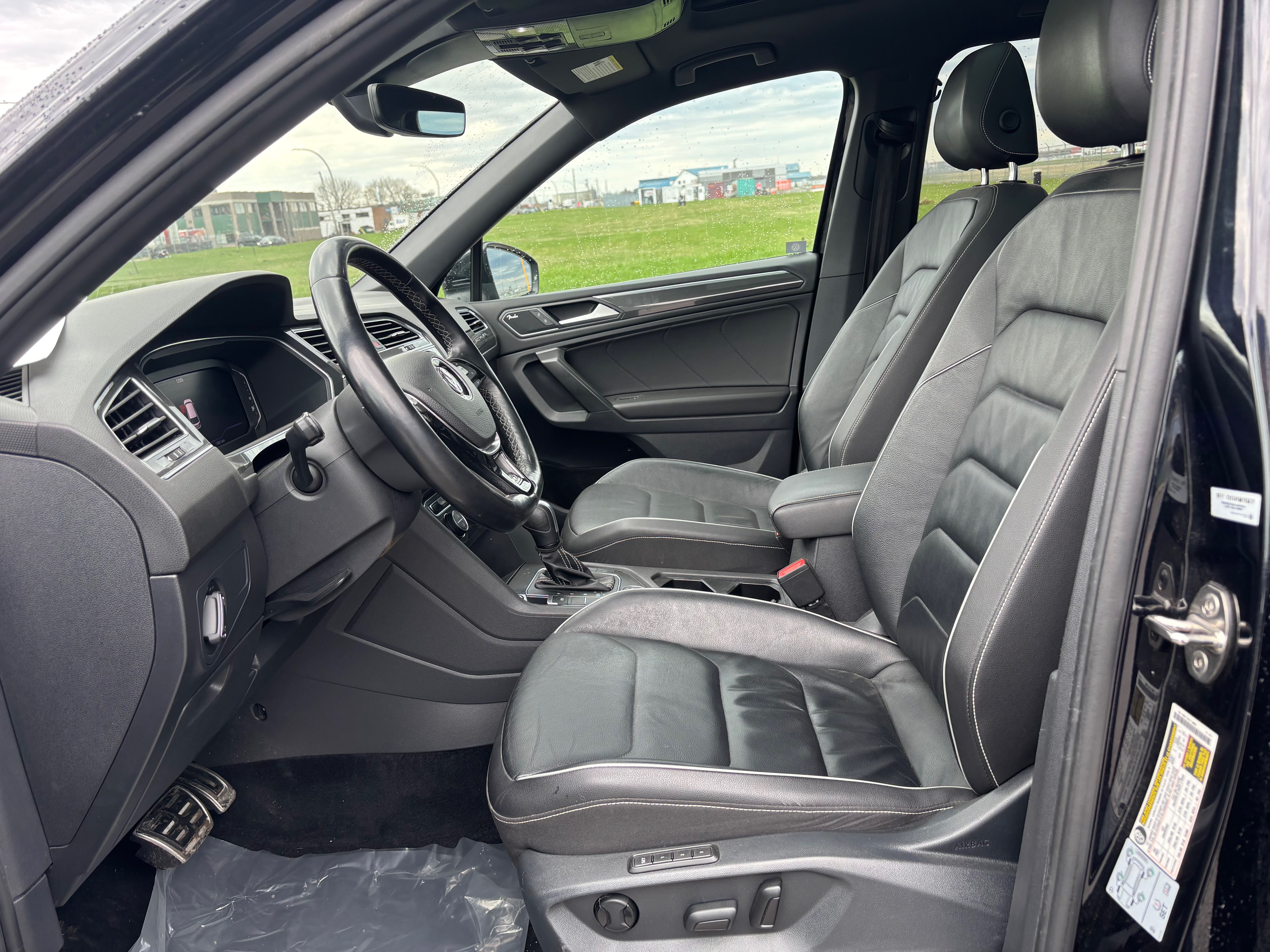 Volkswagen Tiguan 2021 - Image 10