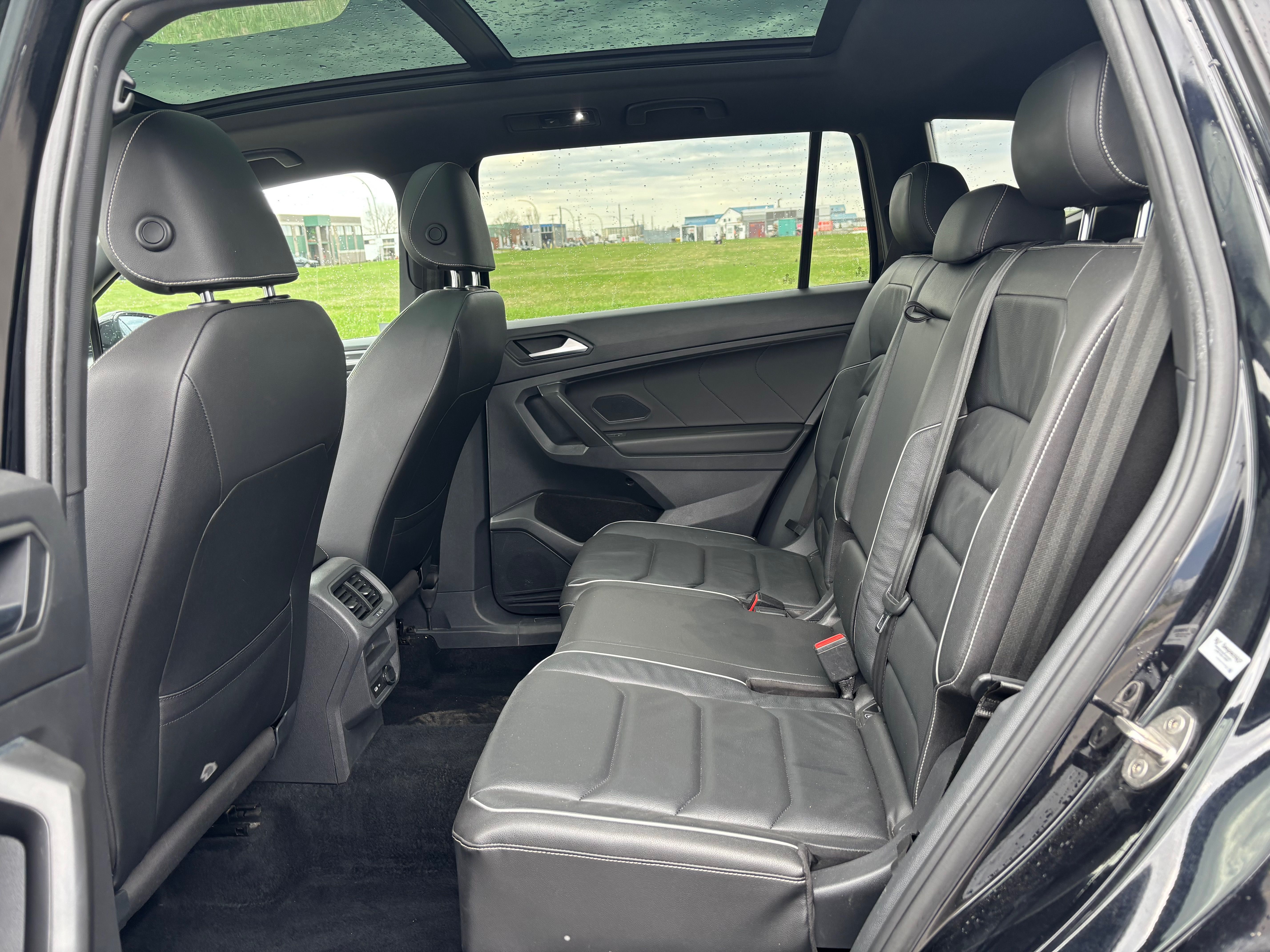 Volkswagen Tiguan 2021 - Image 12