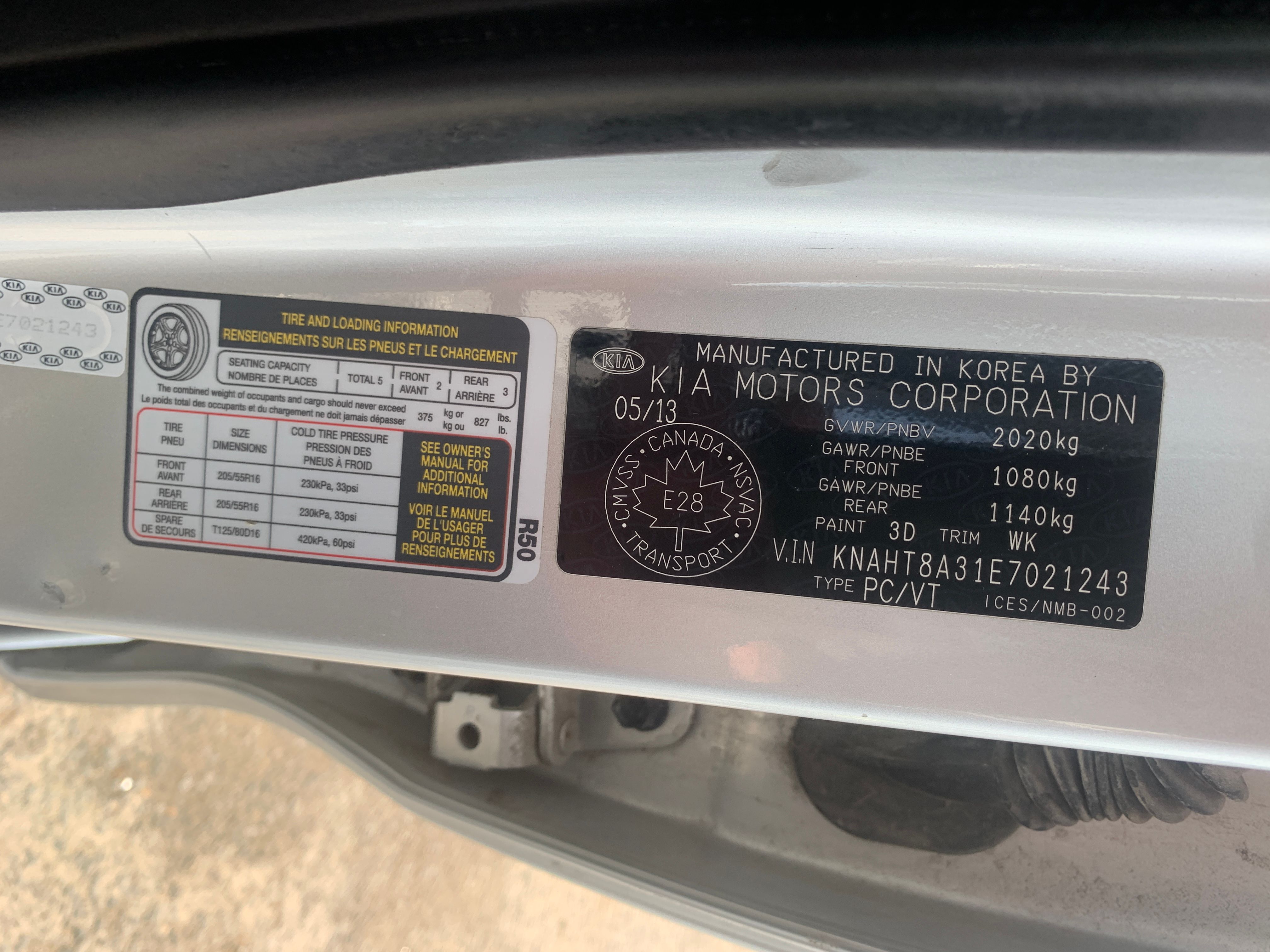 Kia Rondo 2014 - Image 12