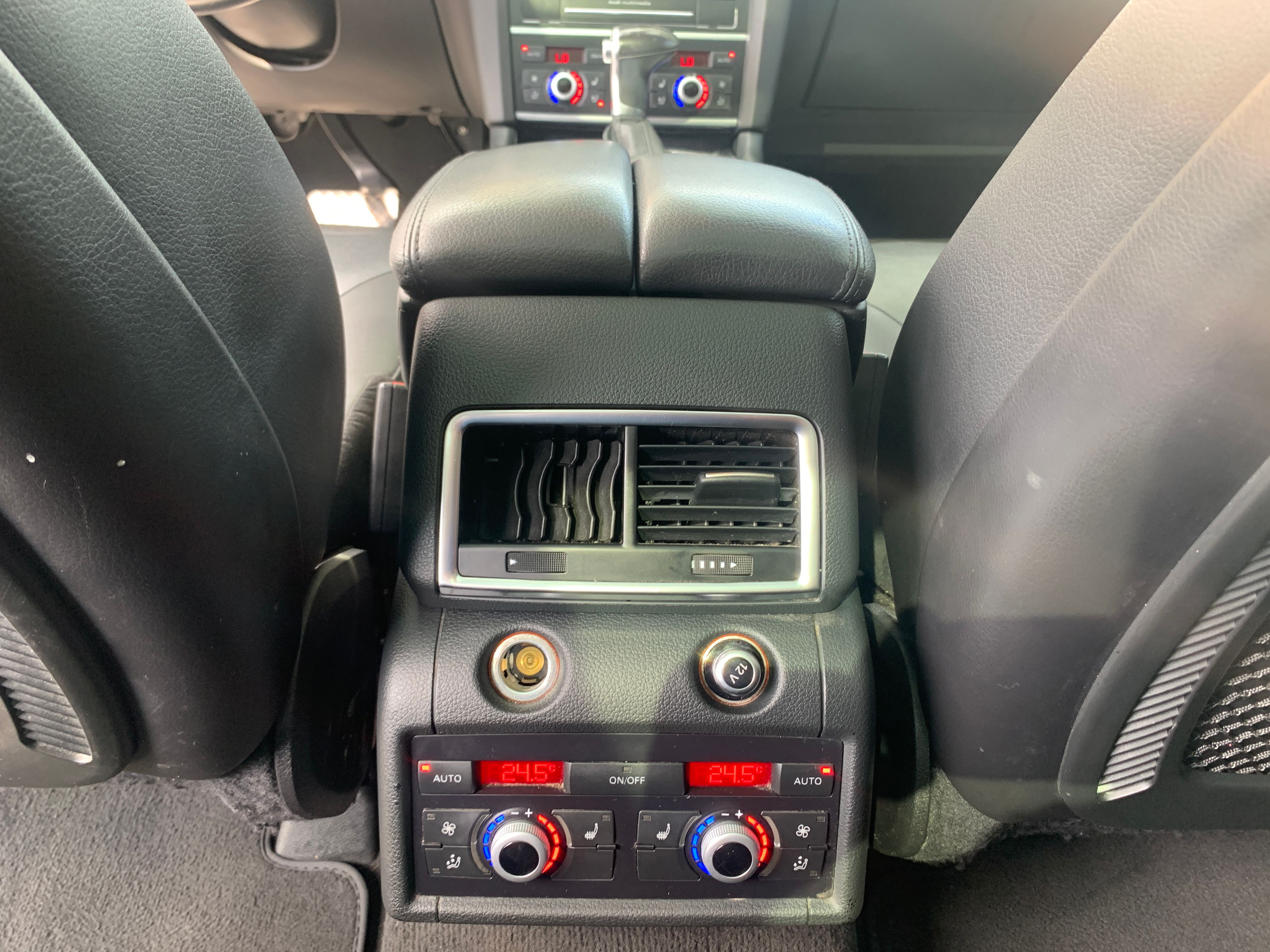 Audi Q7 2015 - Image 16