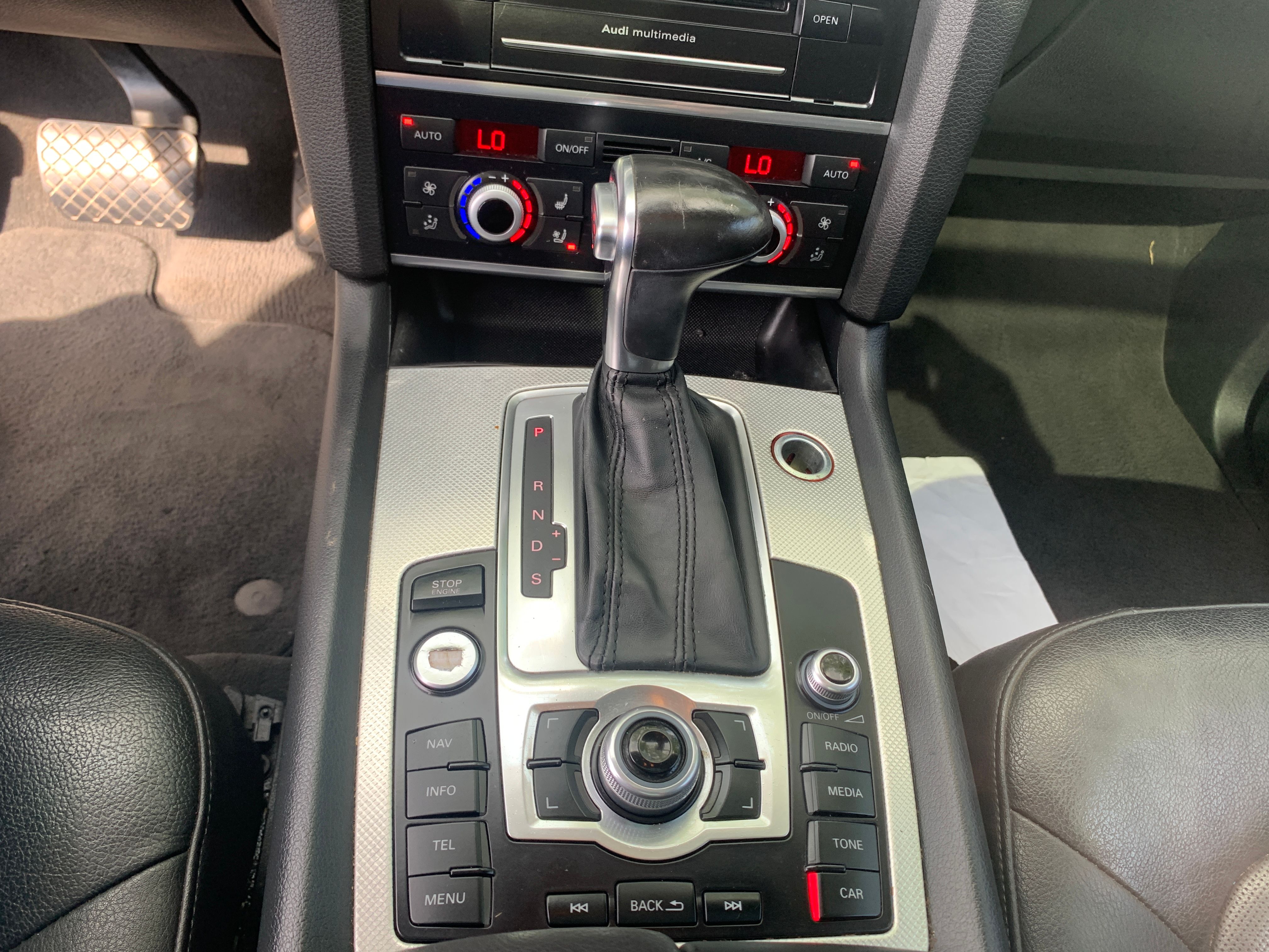 Audi Q7 2015 - Image 21