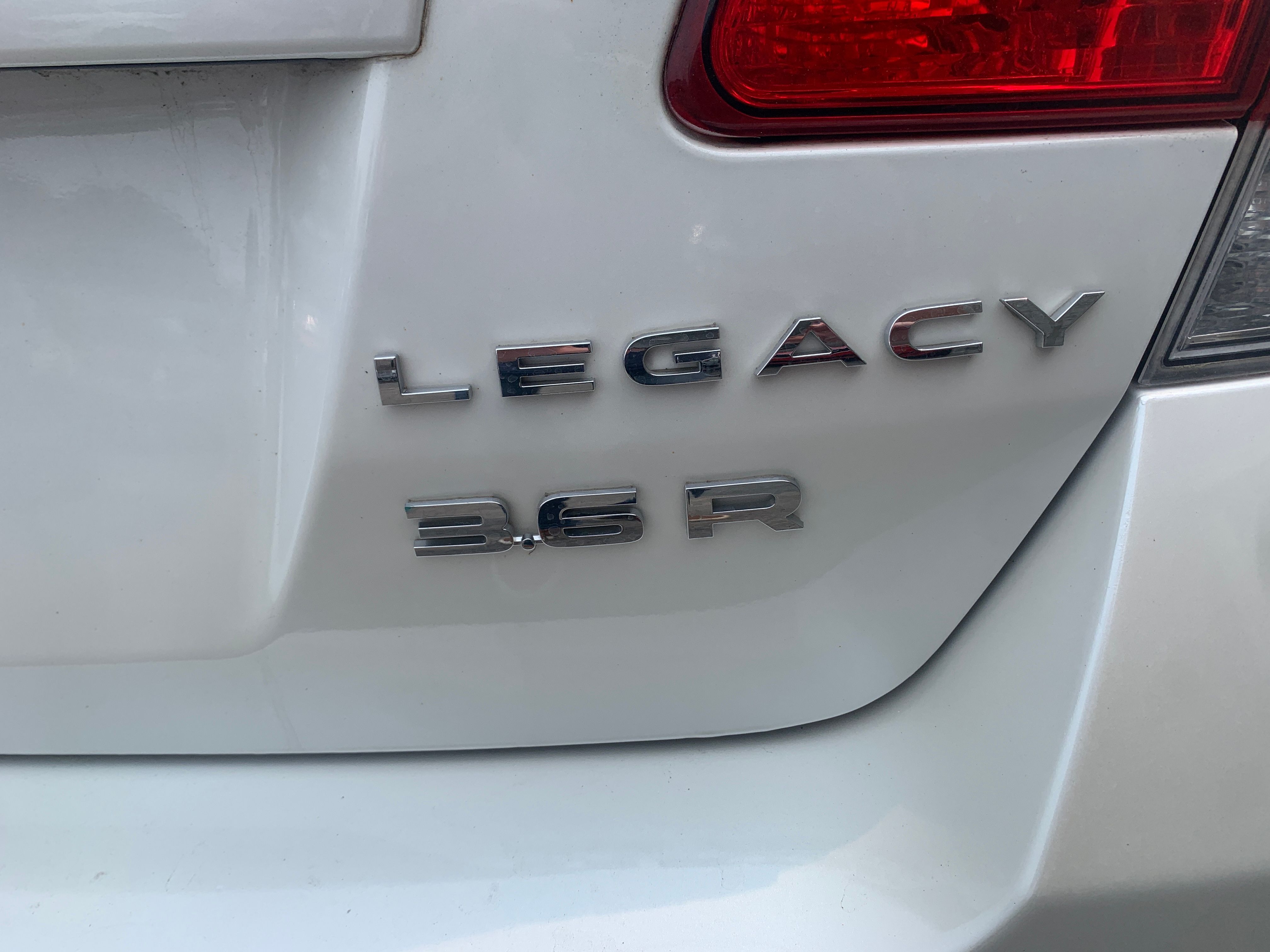 Subaru Legacy 2014 - Image 9