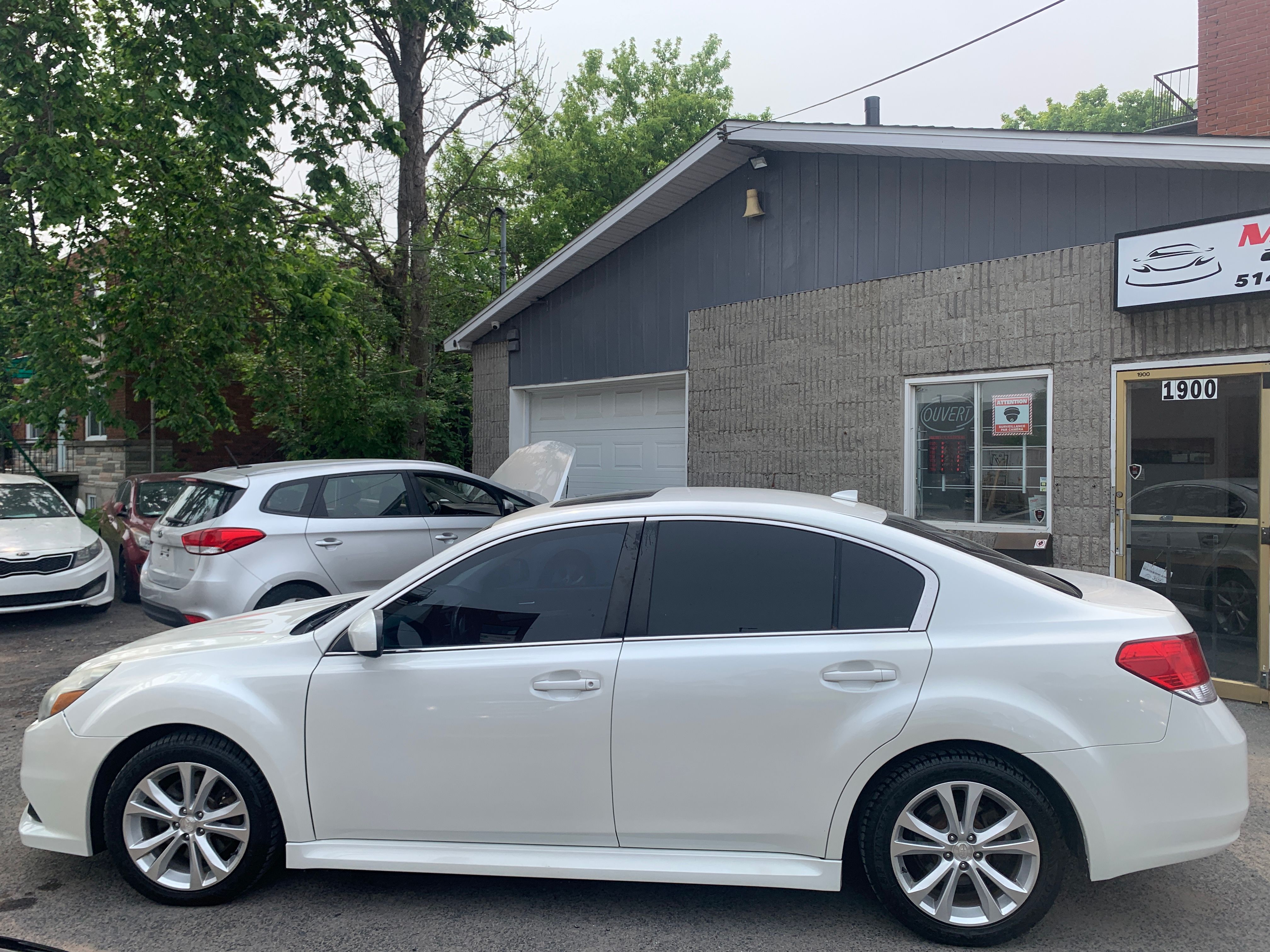 Subaru Legacy 2014 - Image 2