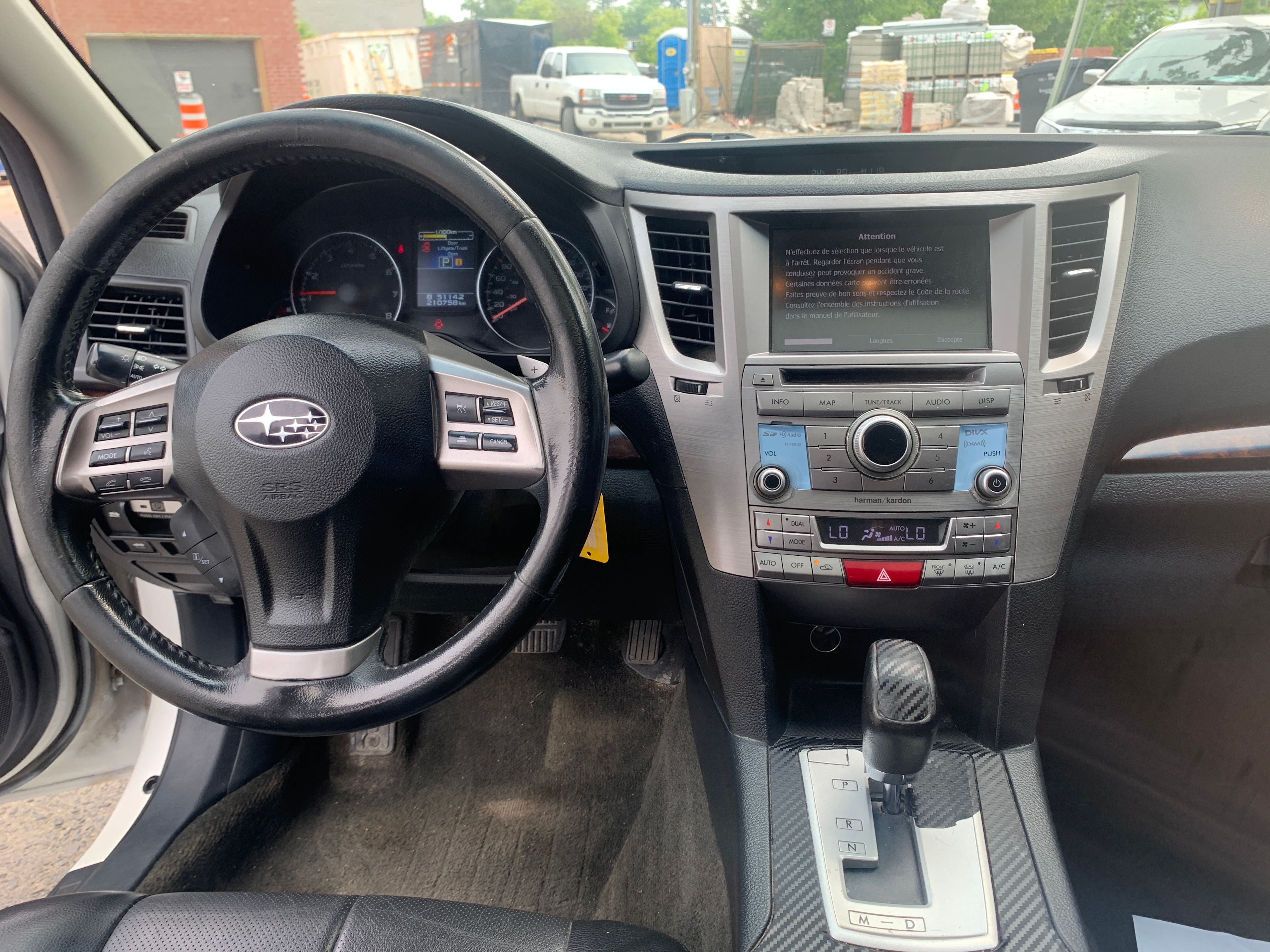 Subaru Legacy 2014 - Image 15
