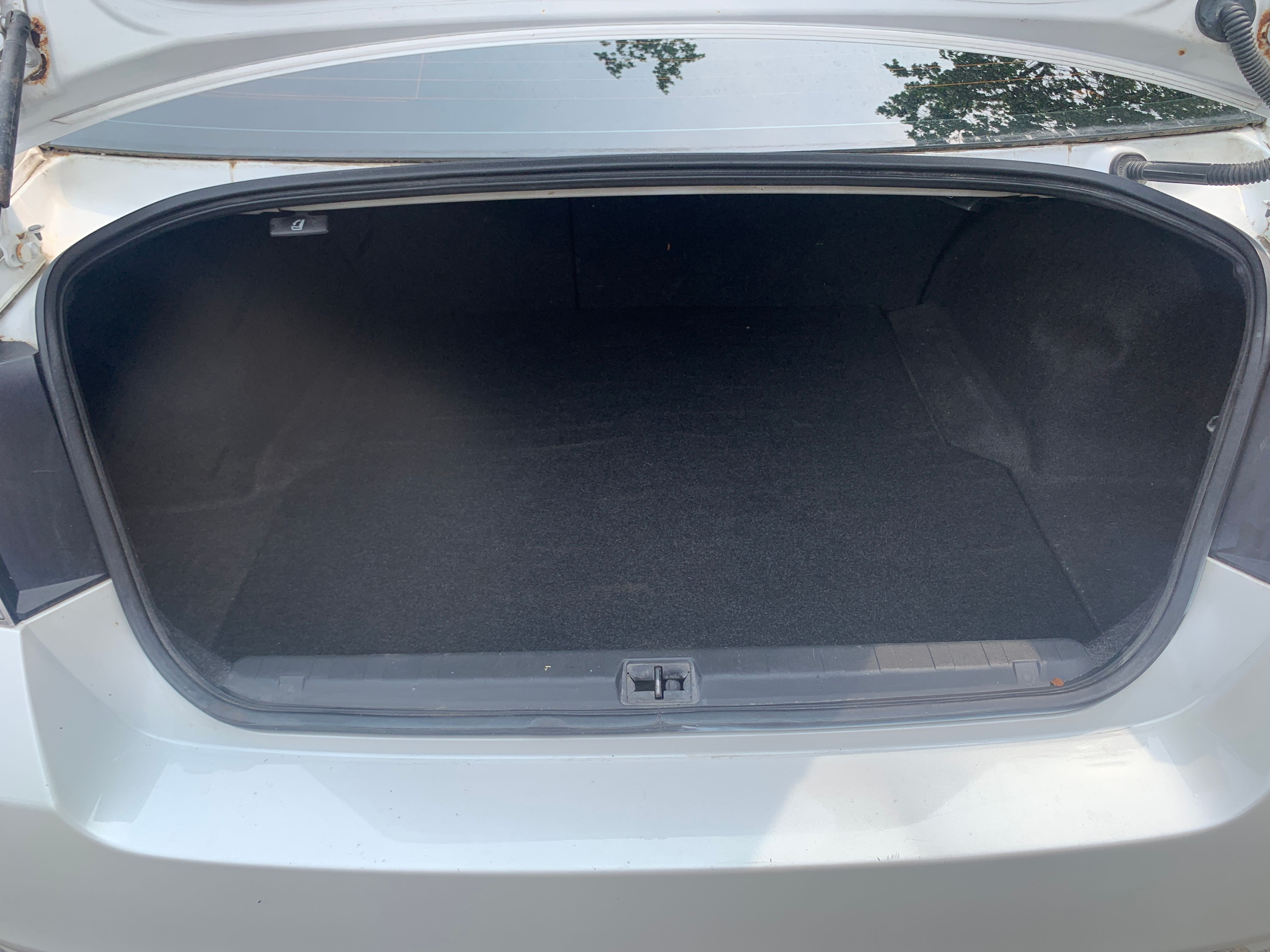 Subaru Legacy 2014 - Image 8