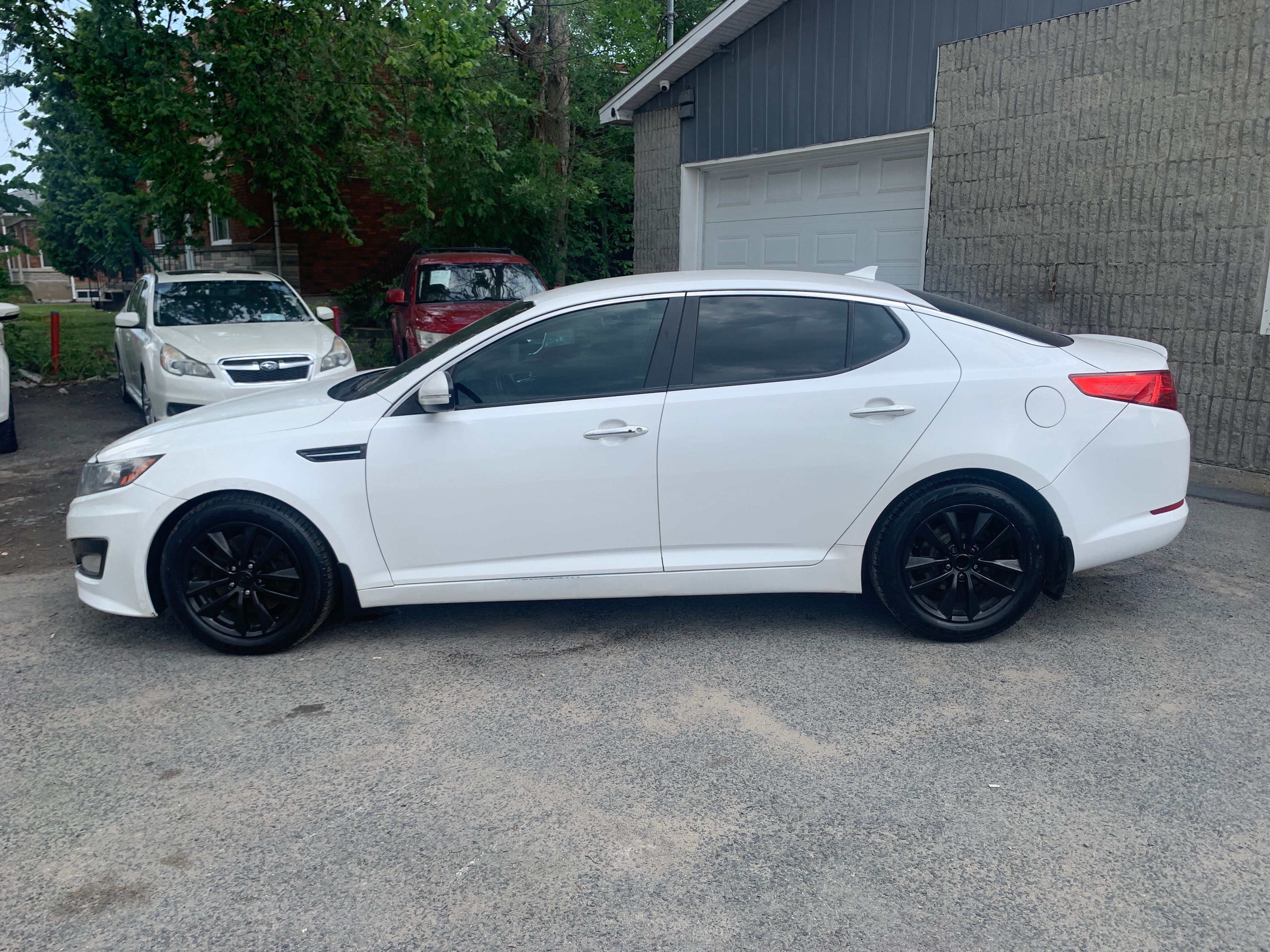 Kia Optima 2013 - Image 2