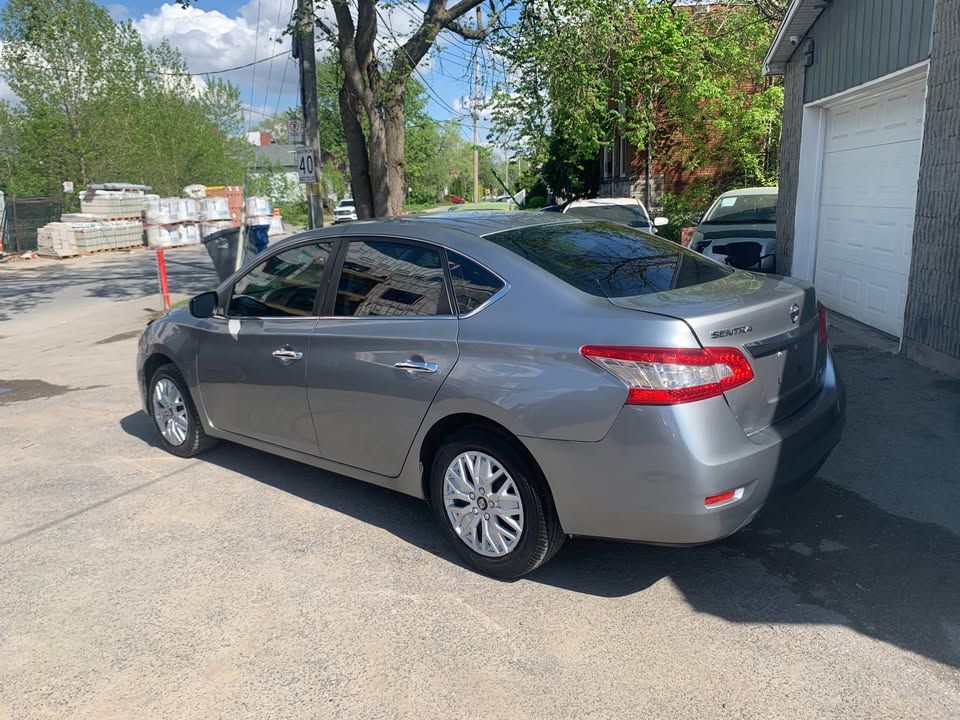 Nissan Sentra 2014 - Image 3