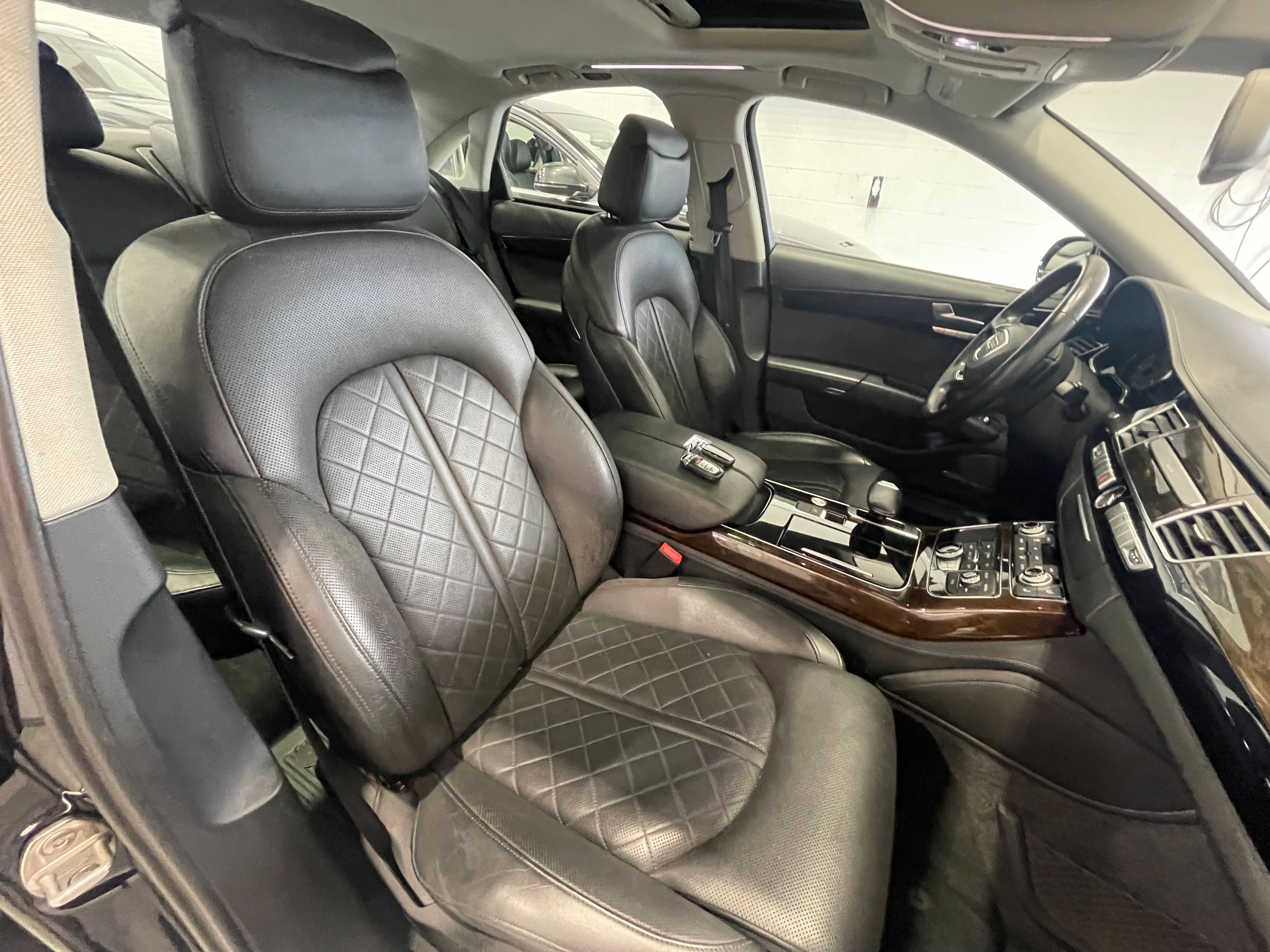 Audi A8 2013 - Image 9