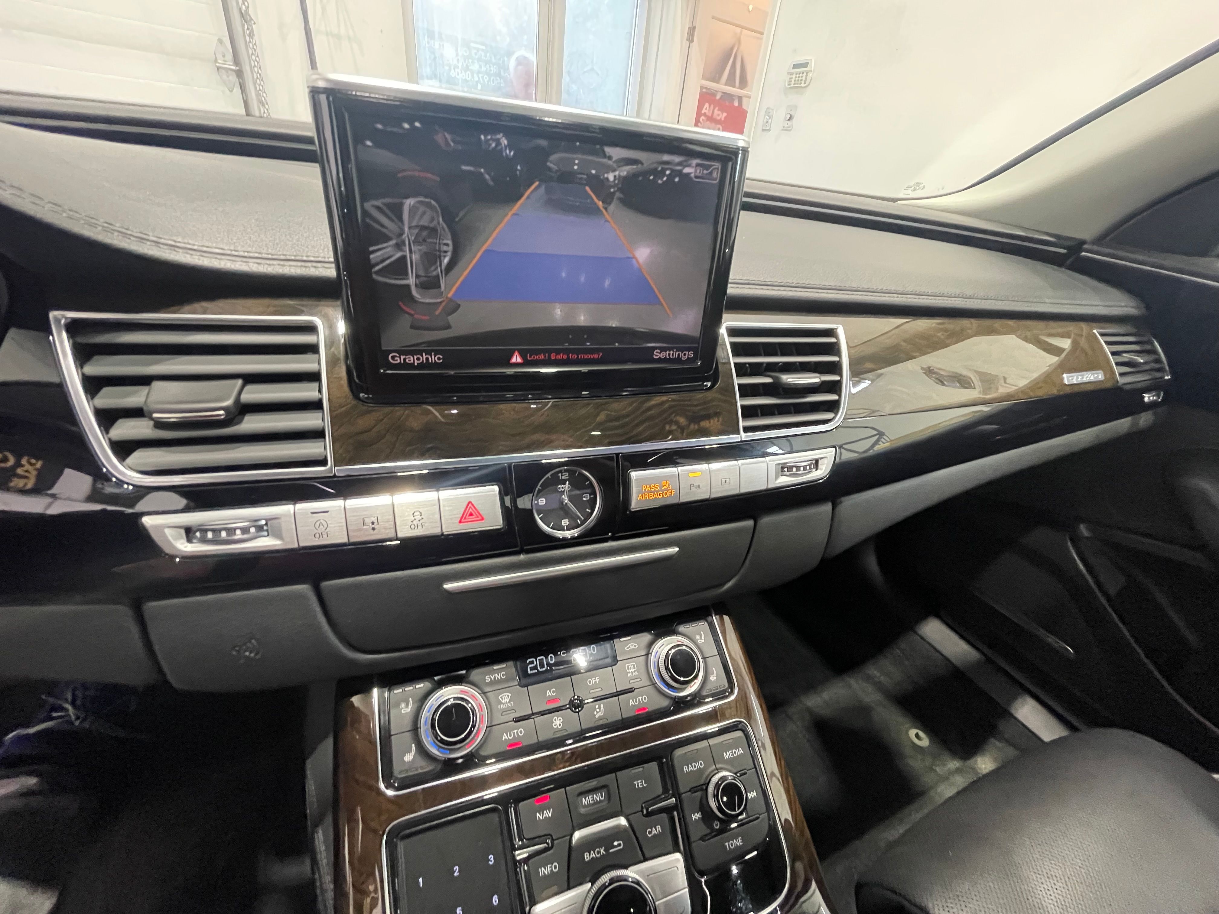 Audi A8 2013 - Image 21