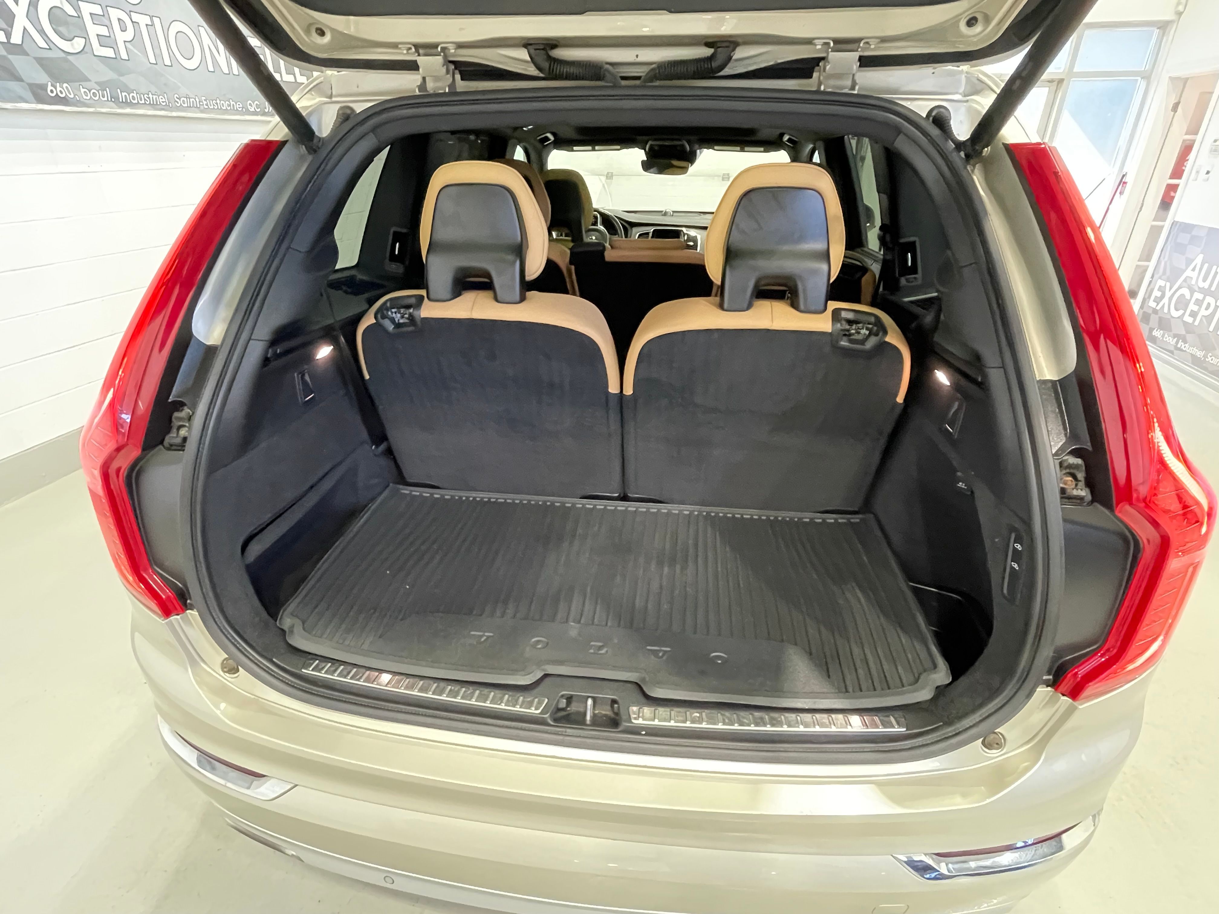 Volvo XC90 2017 - Image 13