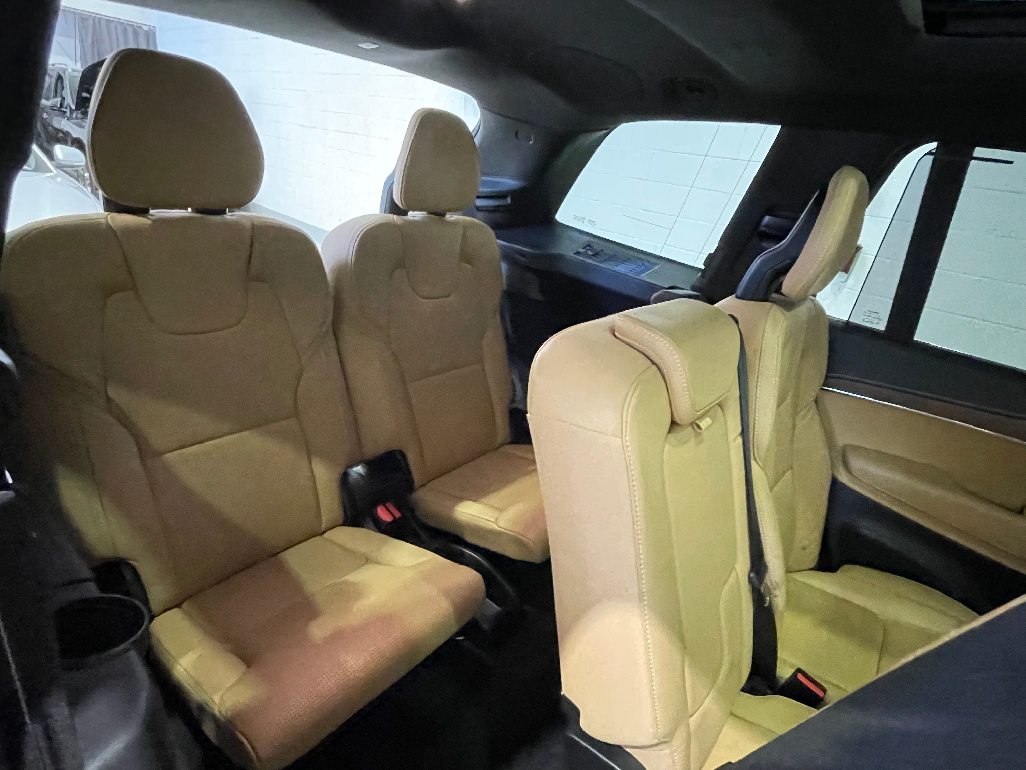 Volvo XC90 2017 - Image 19