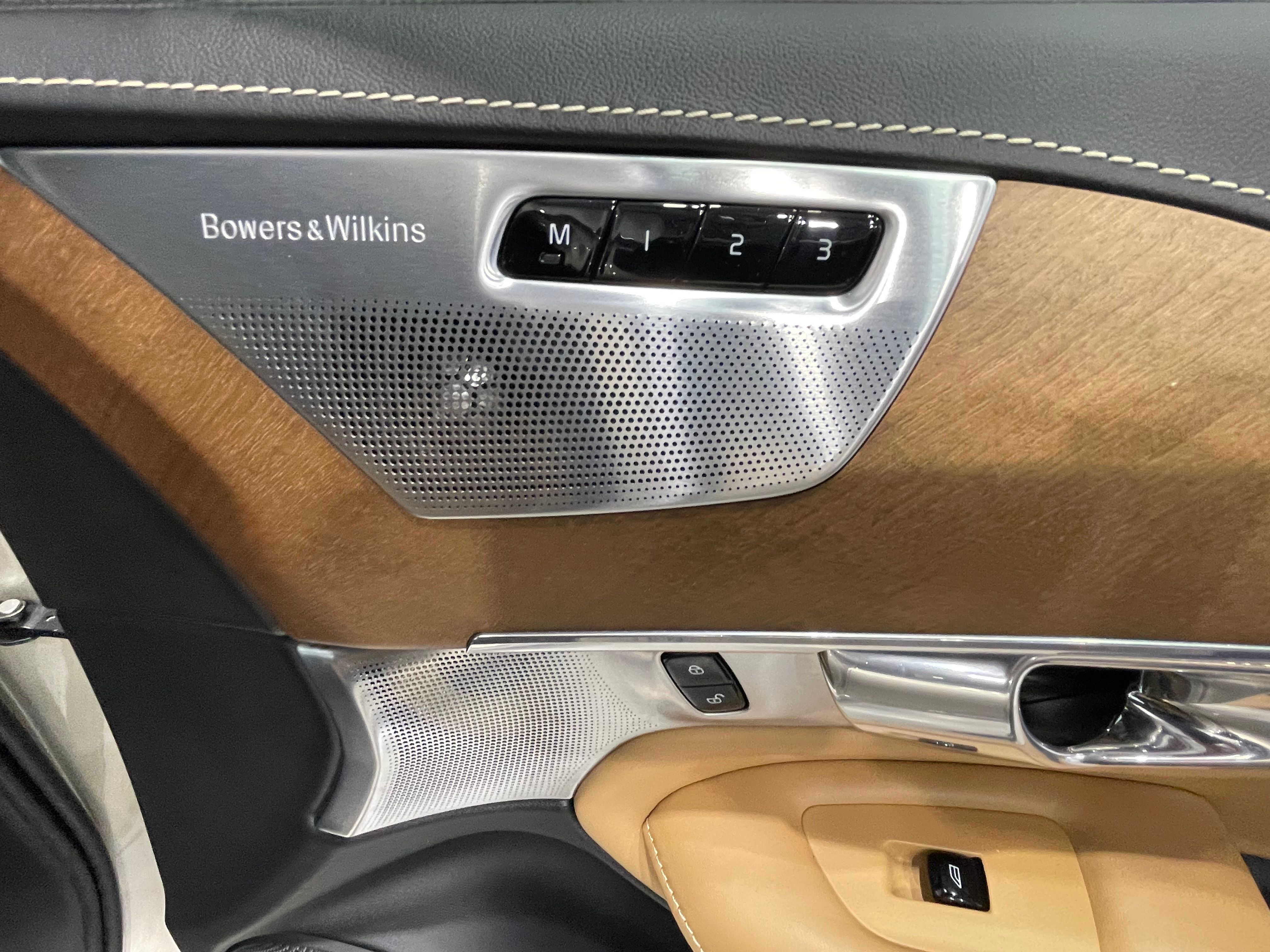 Volvo XC90 2017 - Image 23