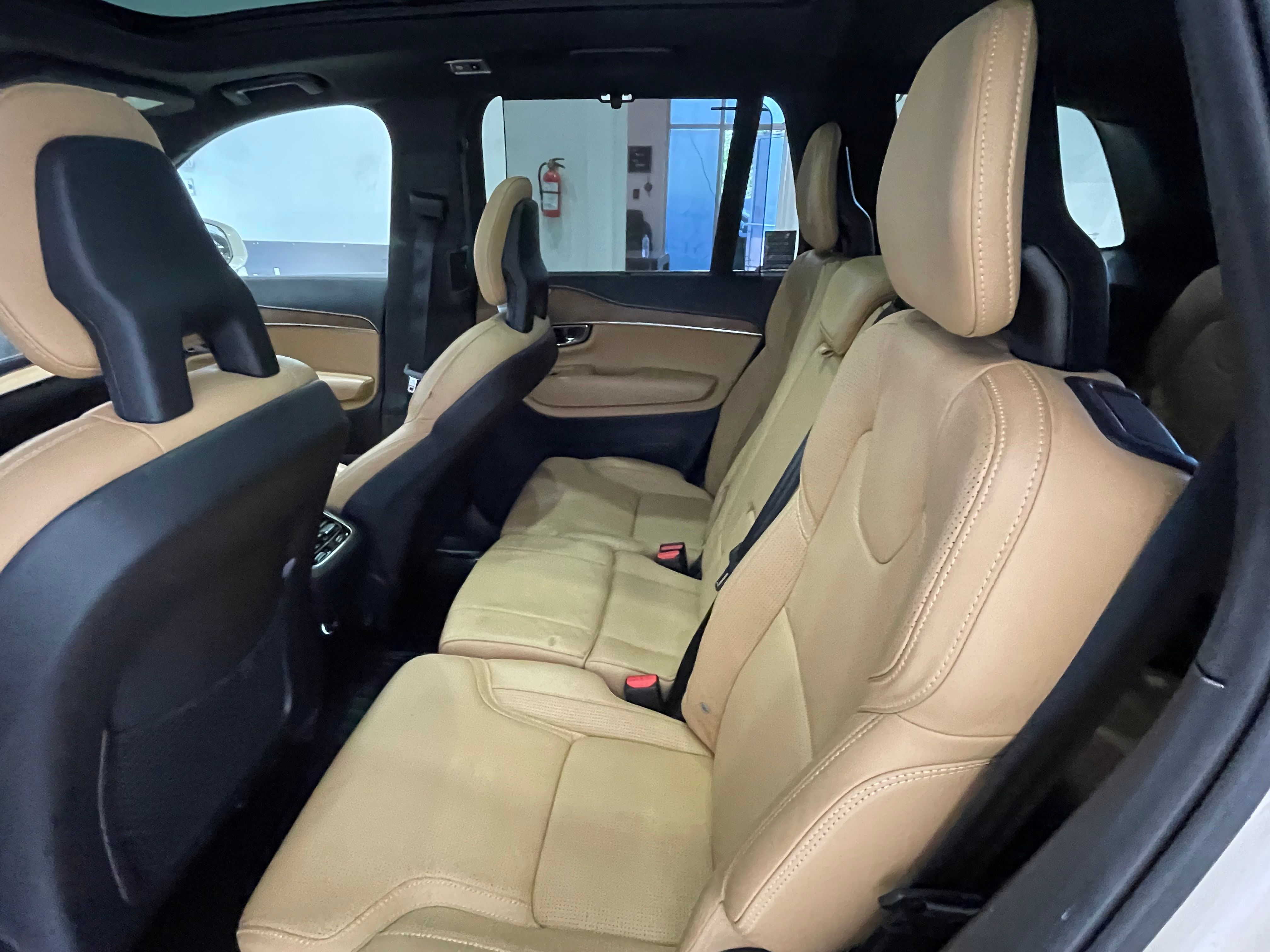 Volvo XC90 2017 - Image 25