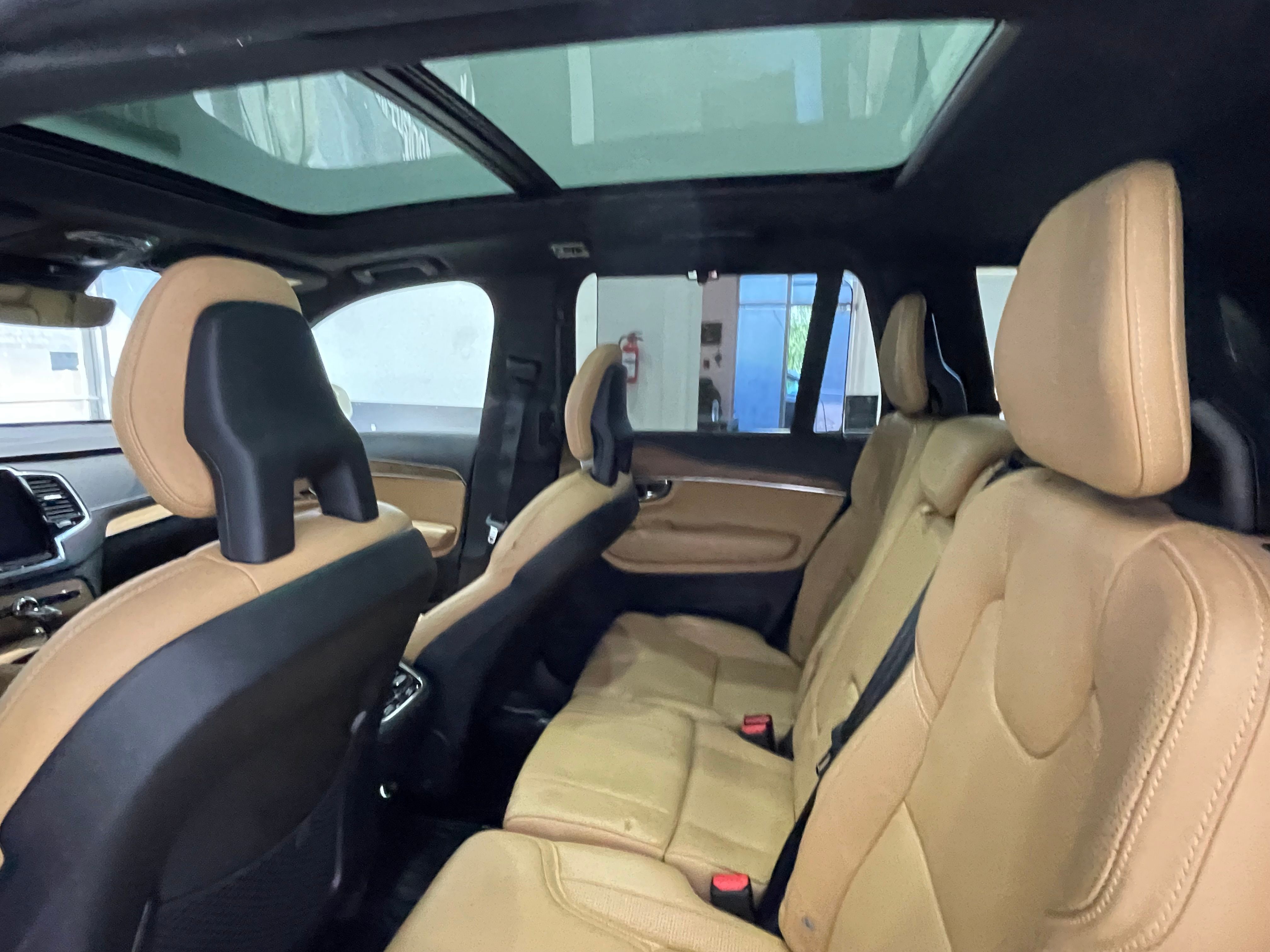 Volvo XC90 2017 - Image 26