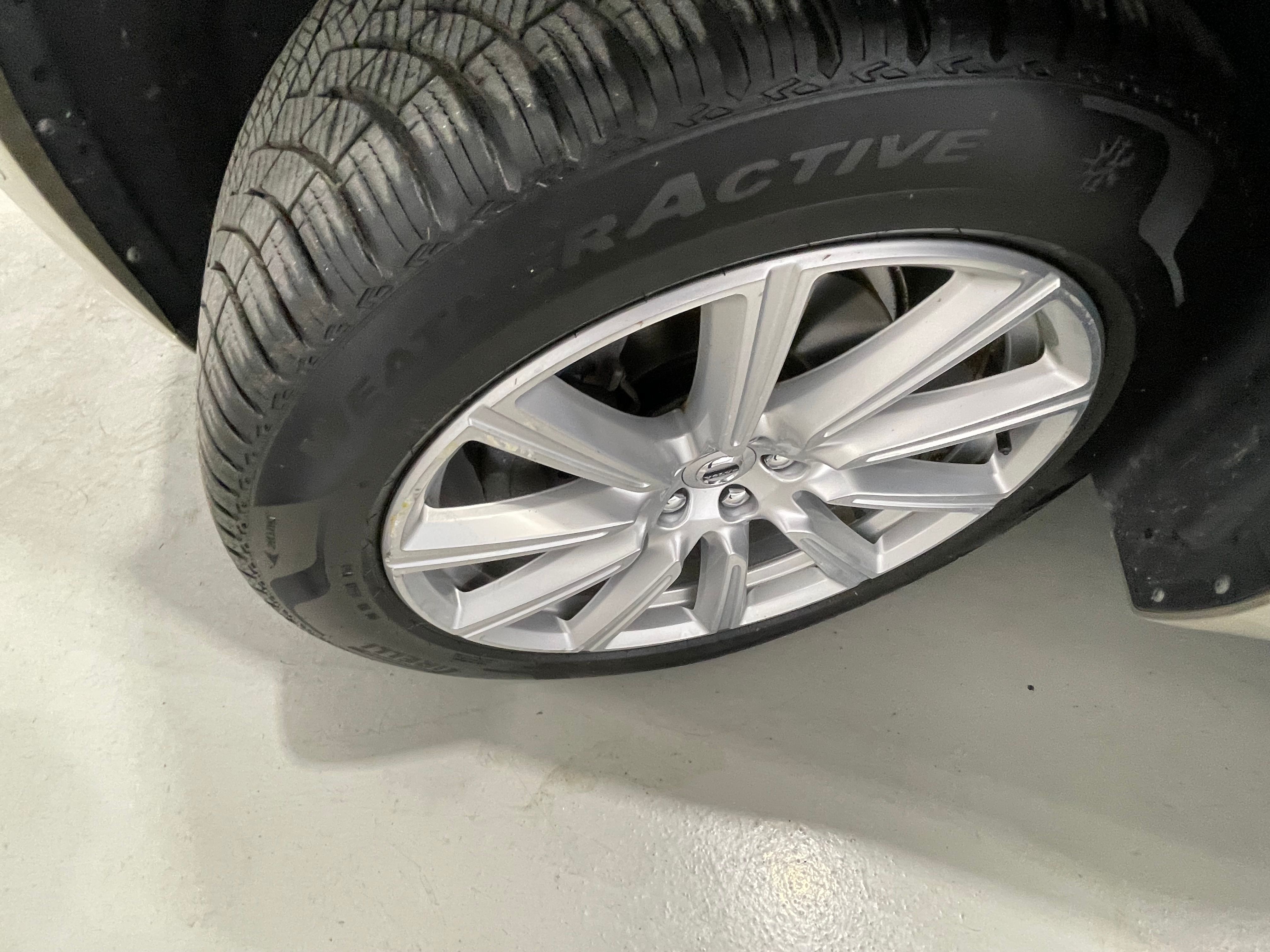 Volvo XC90 2017 - Image 35