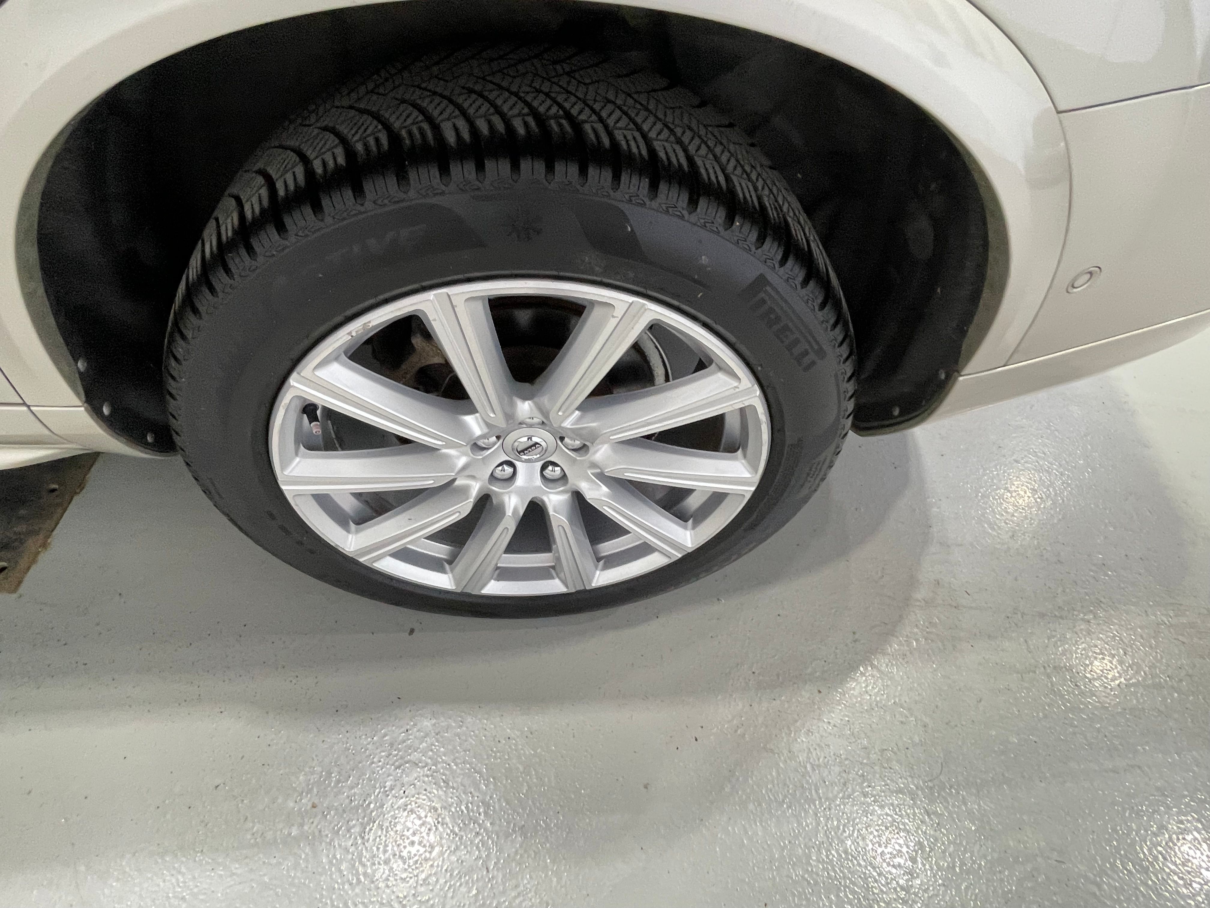 Volvo XC90 2017 - Image 37