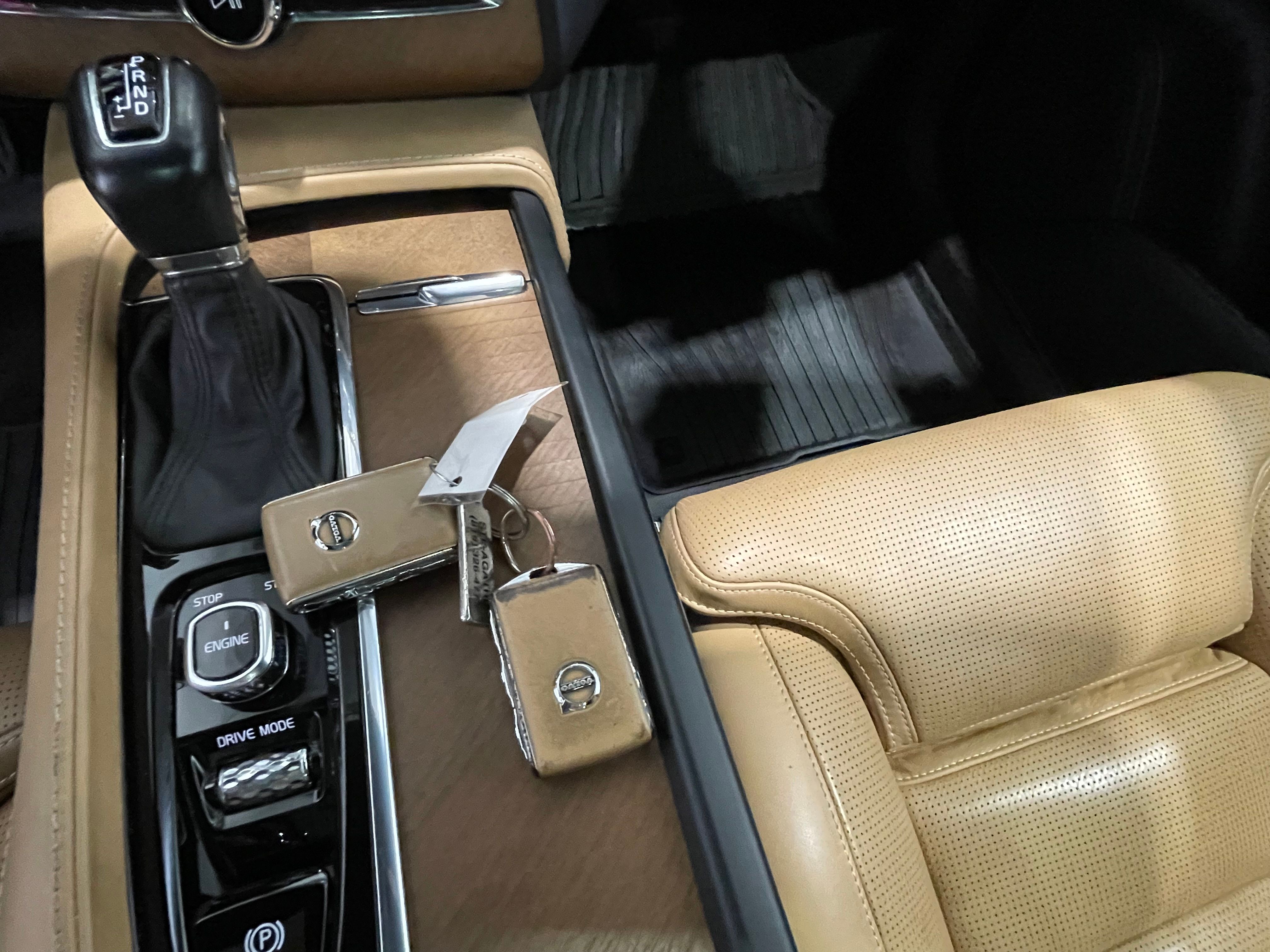 Volvo XC90 2017 - Image 33