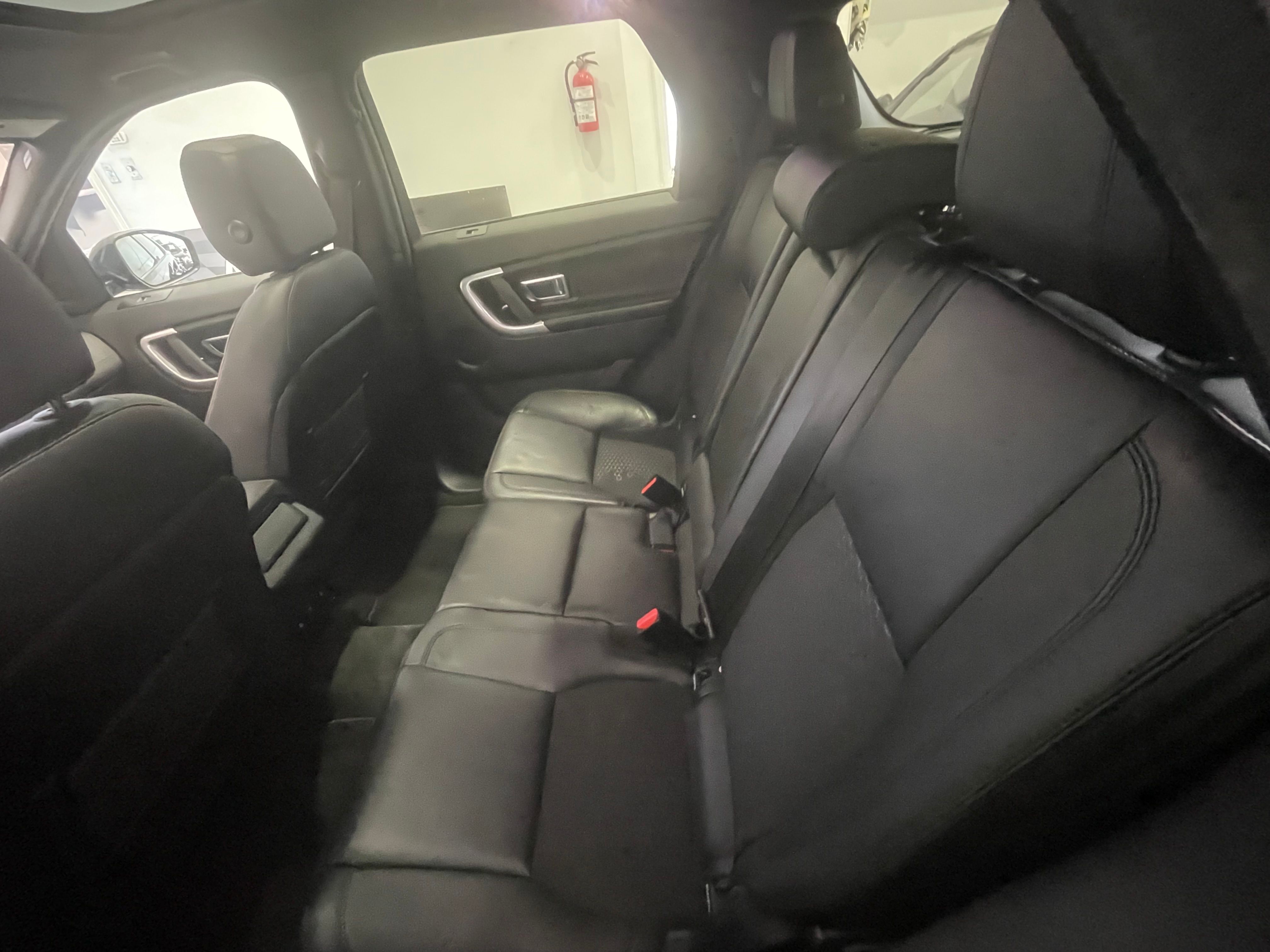 Land Rover Discovery Sport 2017 - Image 14