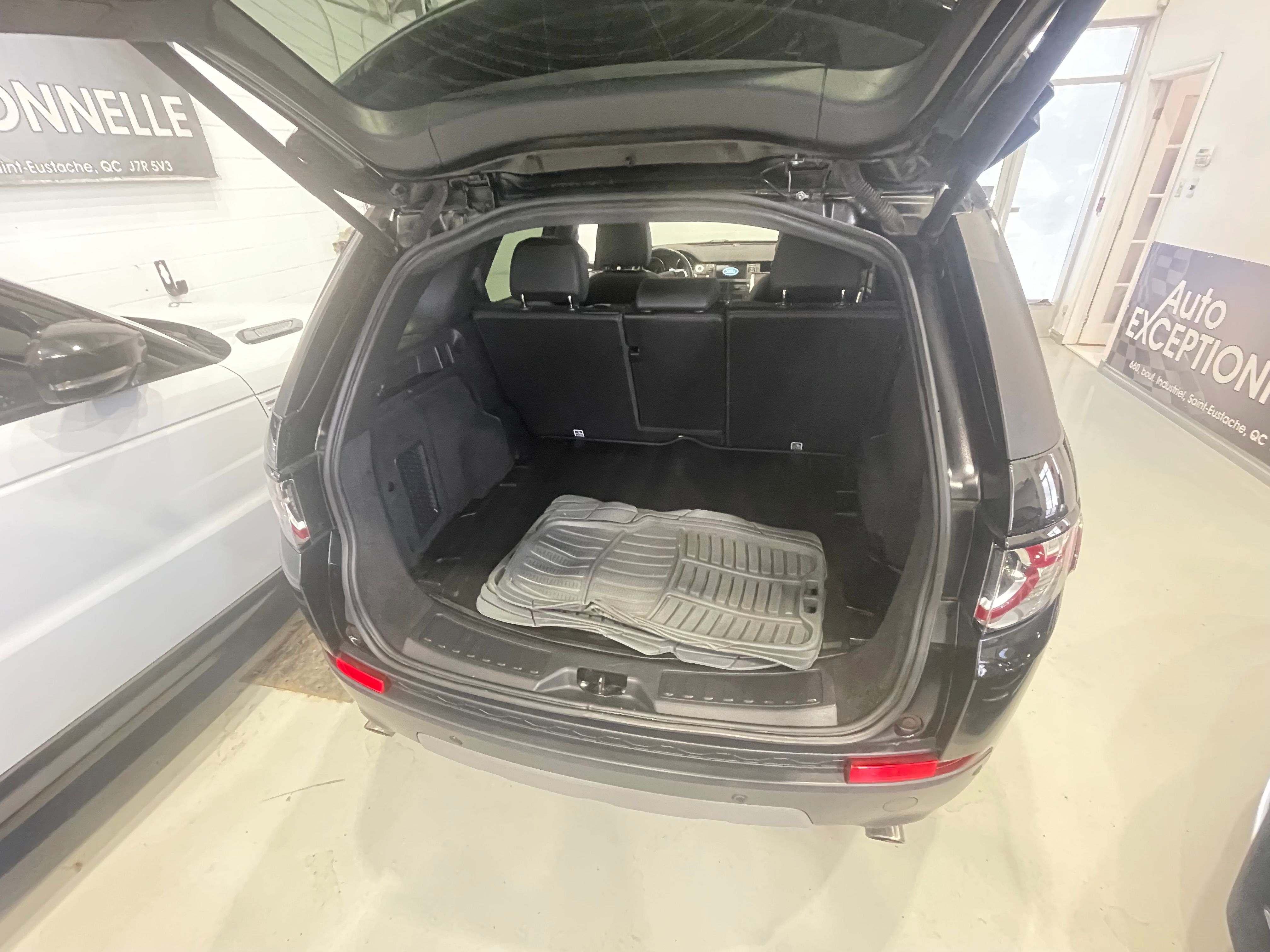 Land Rover Discovery Sport 2017 - Image 16